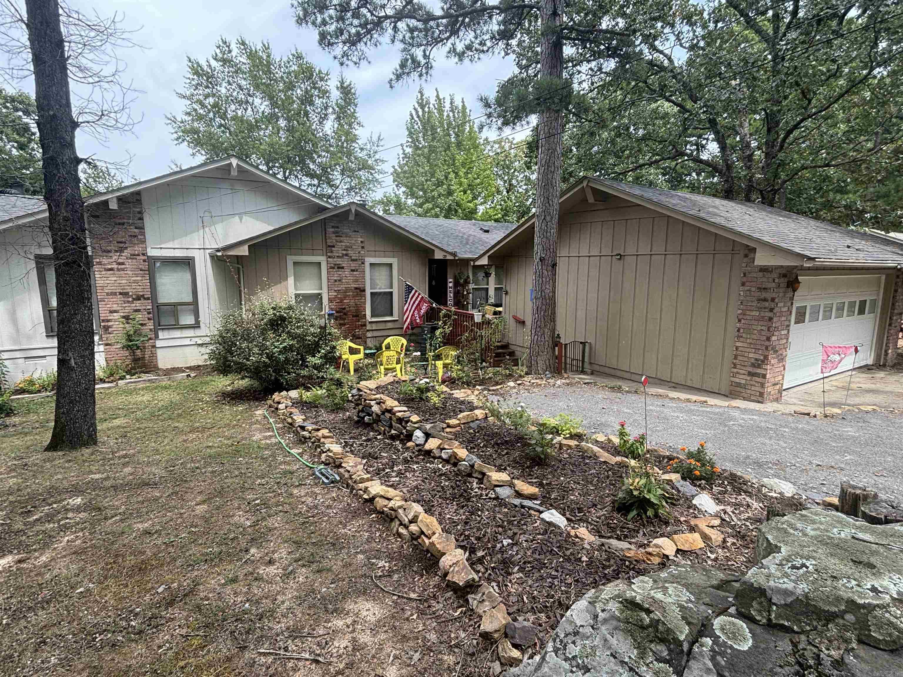 LAKEWOOD HILLS - Residential