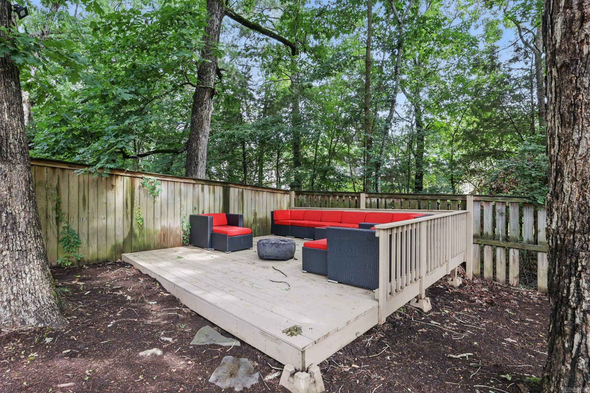 WOODLANDS EDGE - Residential