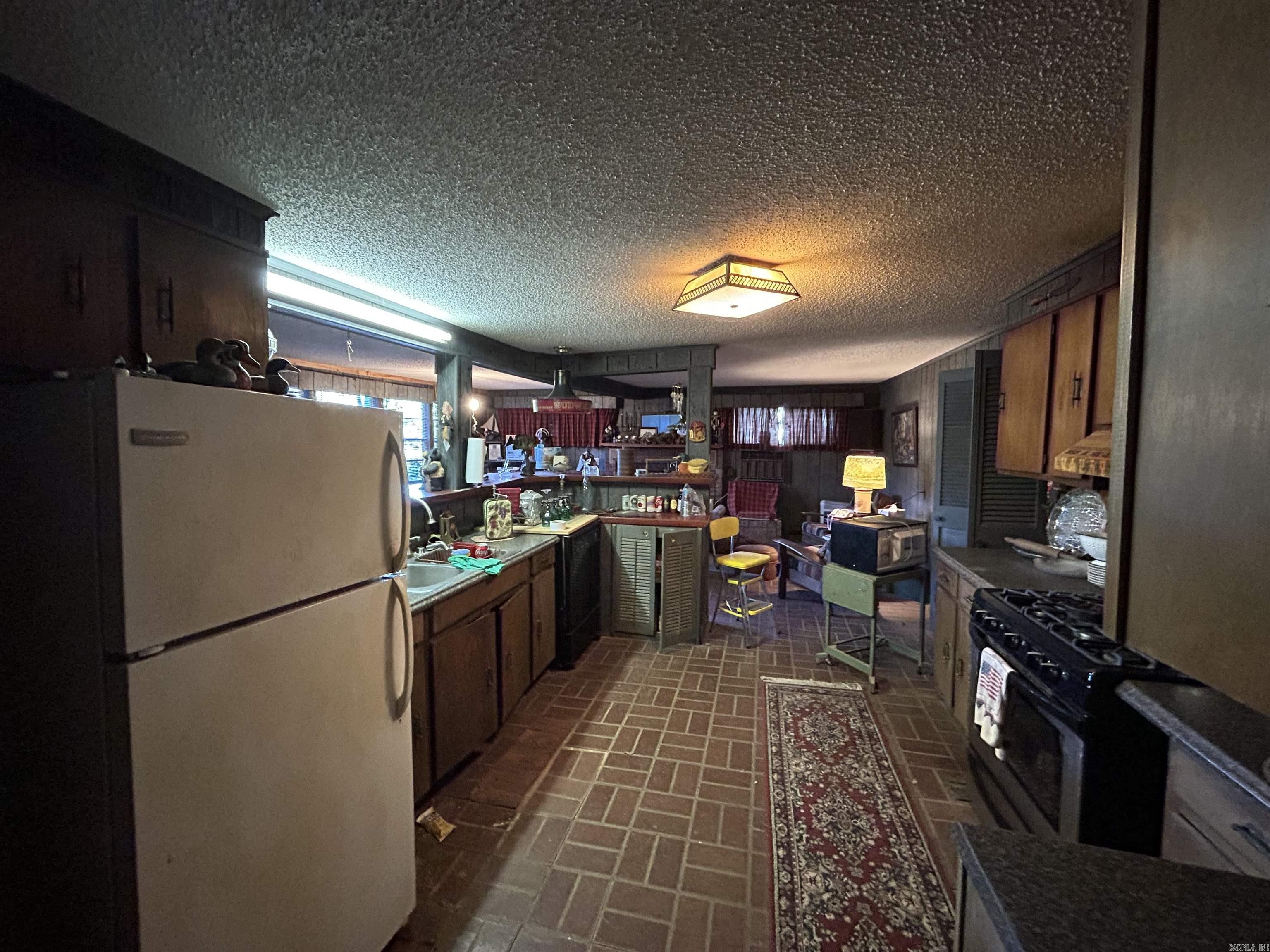 Maddox Bay - Residential