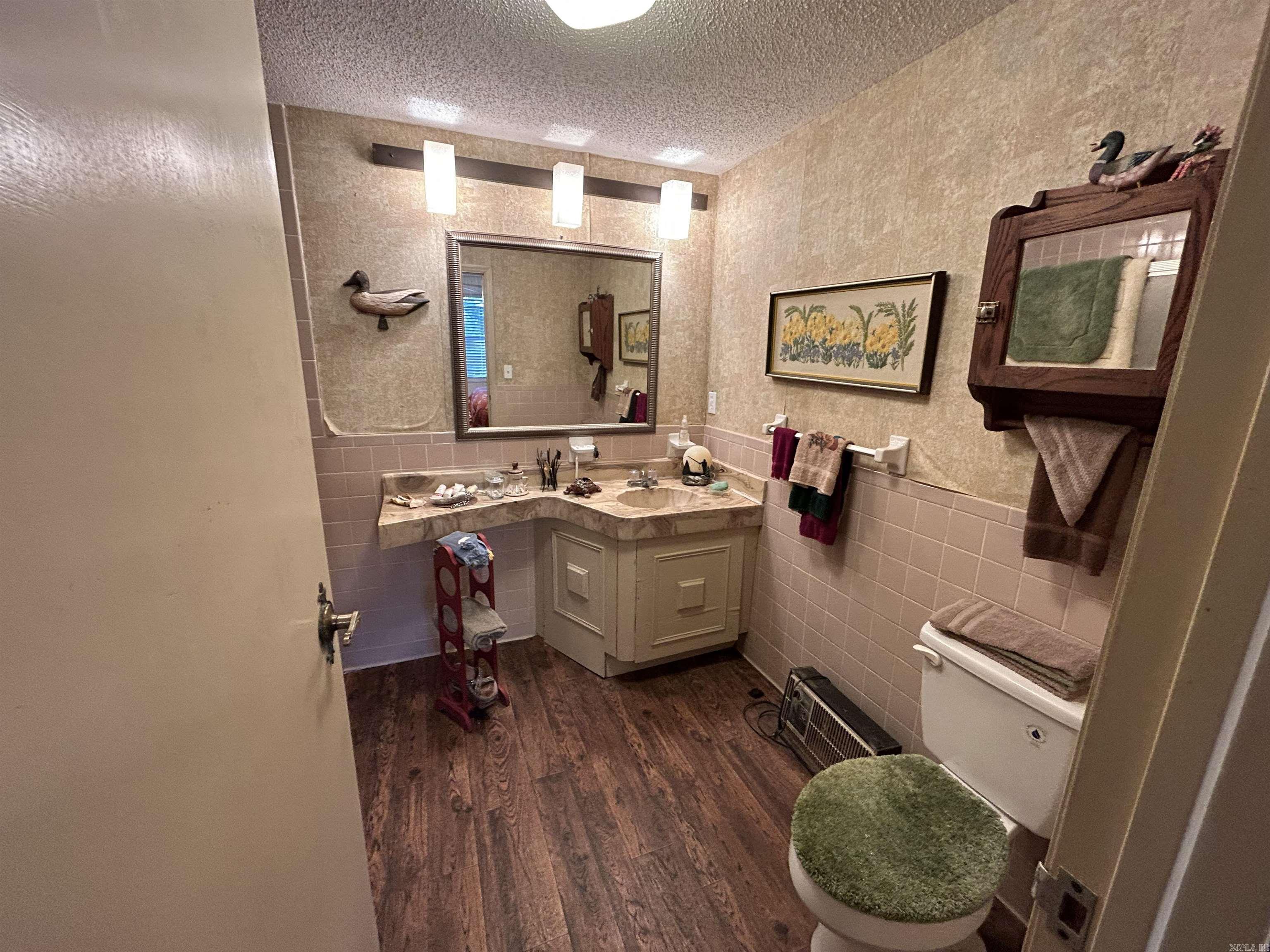 Maddox Bay - Residential