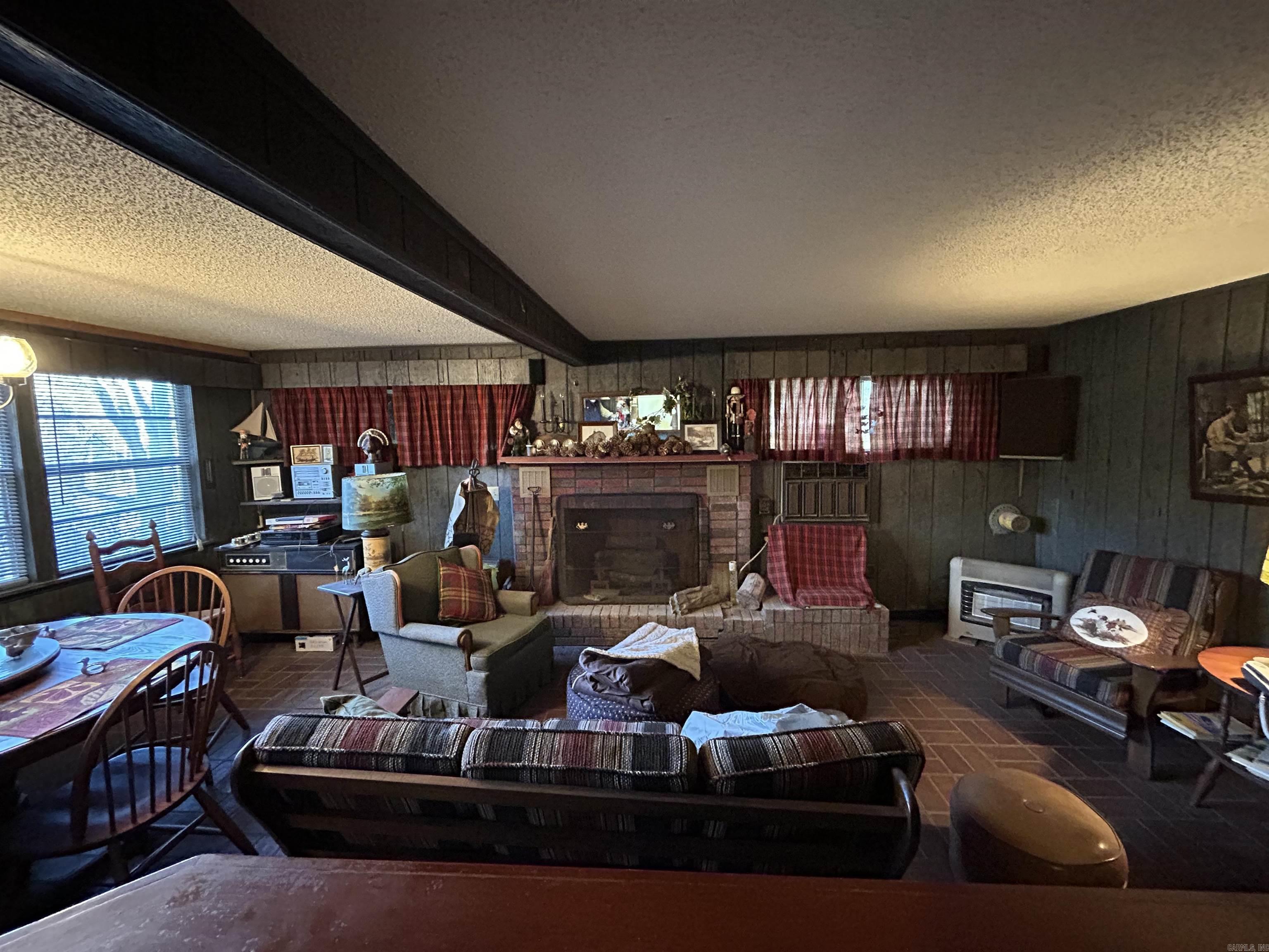 Maddox Bay - Residential