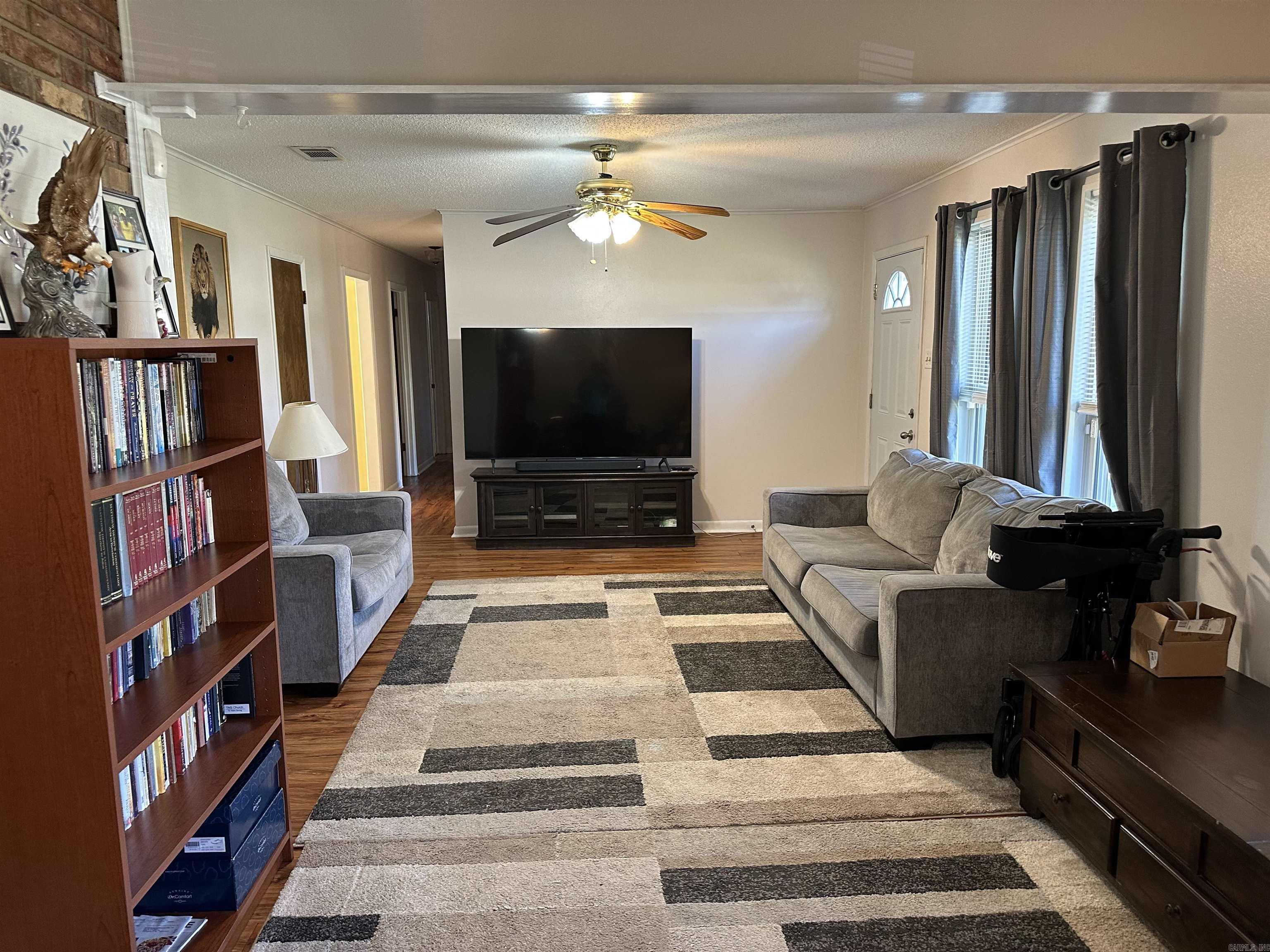 PINEWOOD TO JACK - Residential