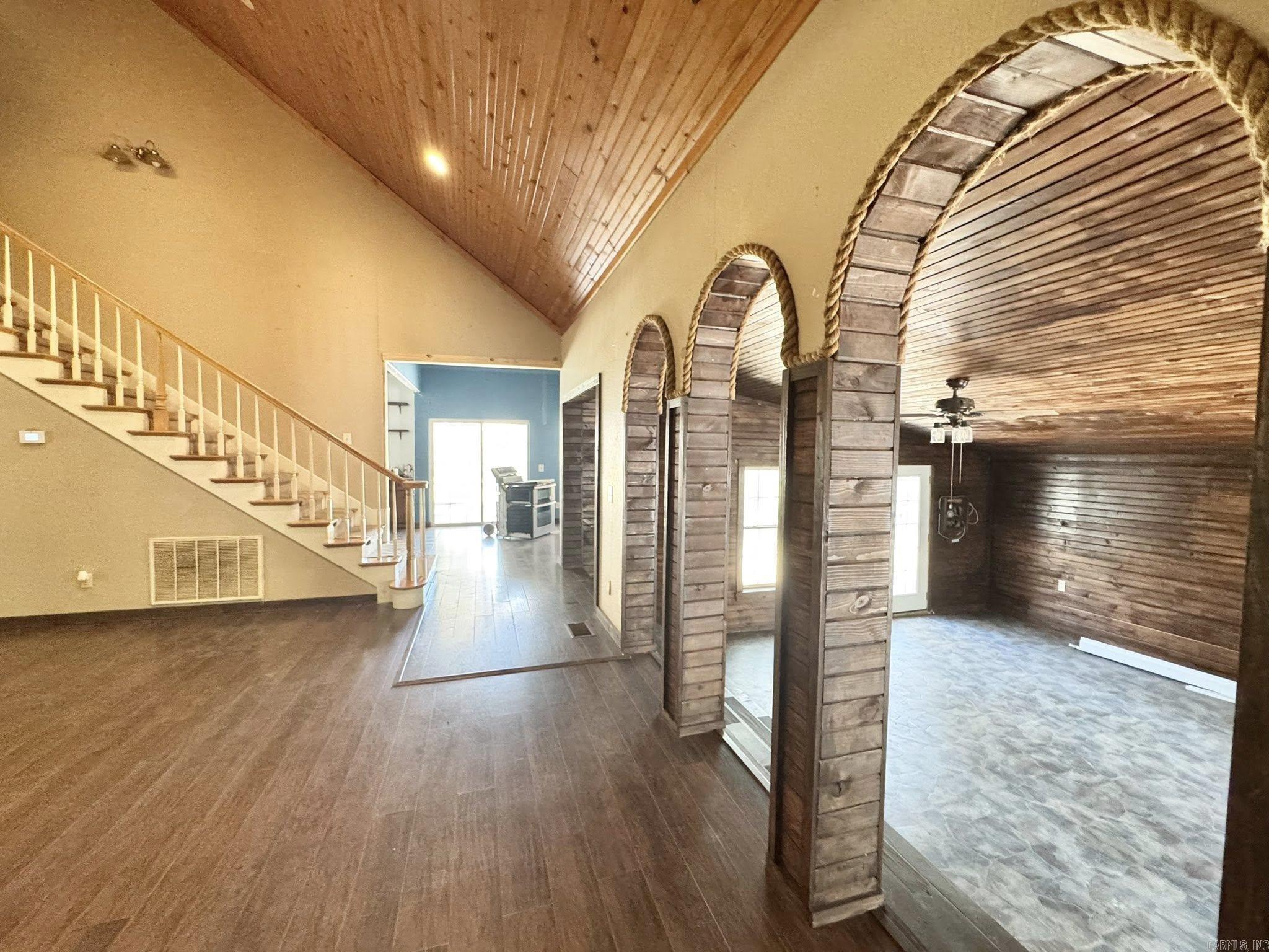 Metes & Bounds - Residential