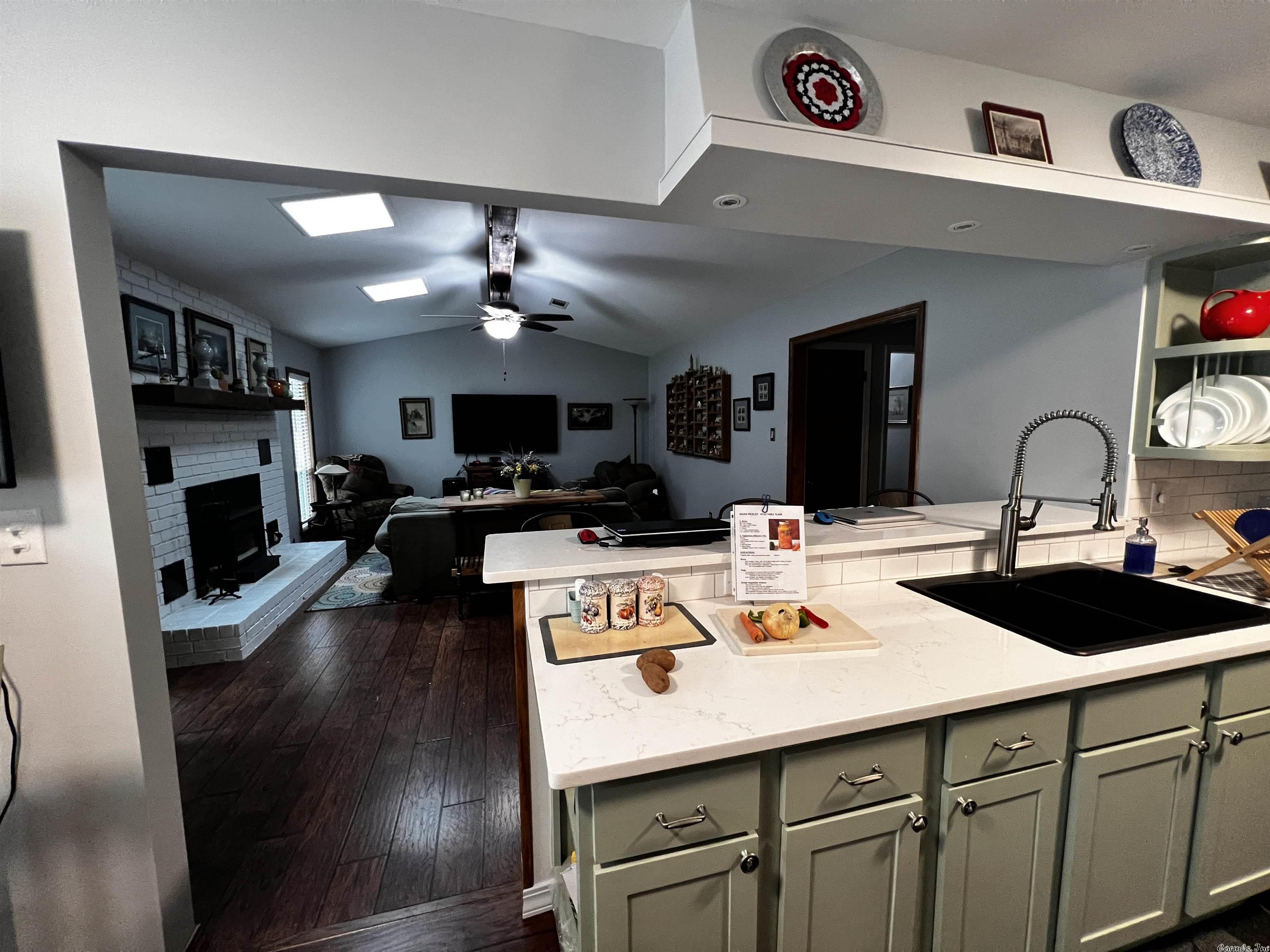 TUCKER CREEK - Residential