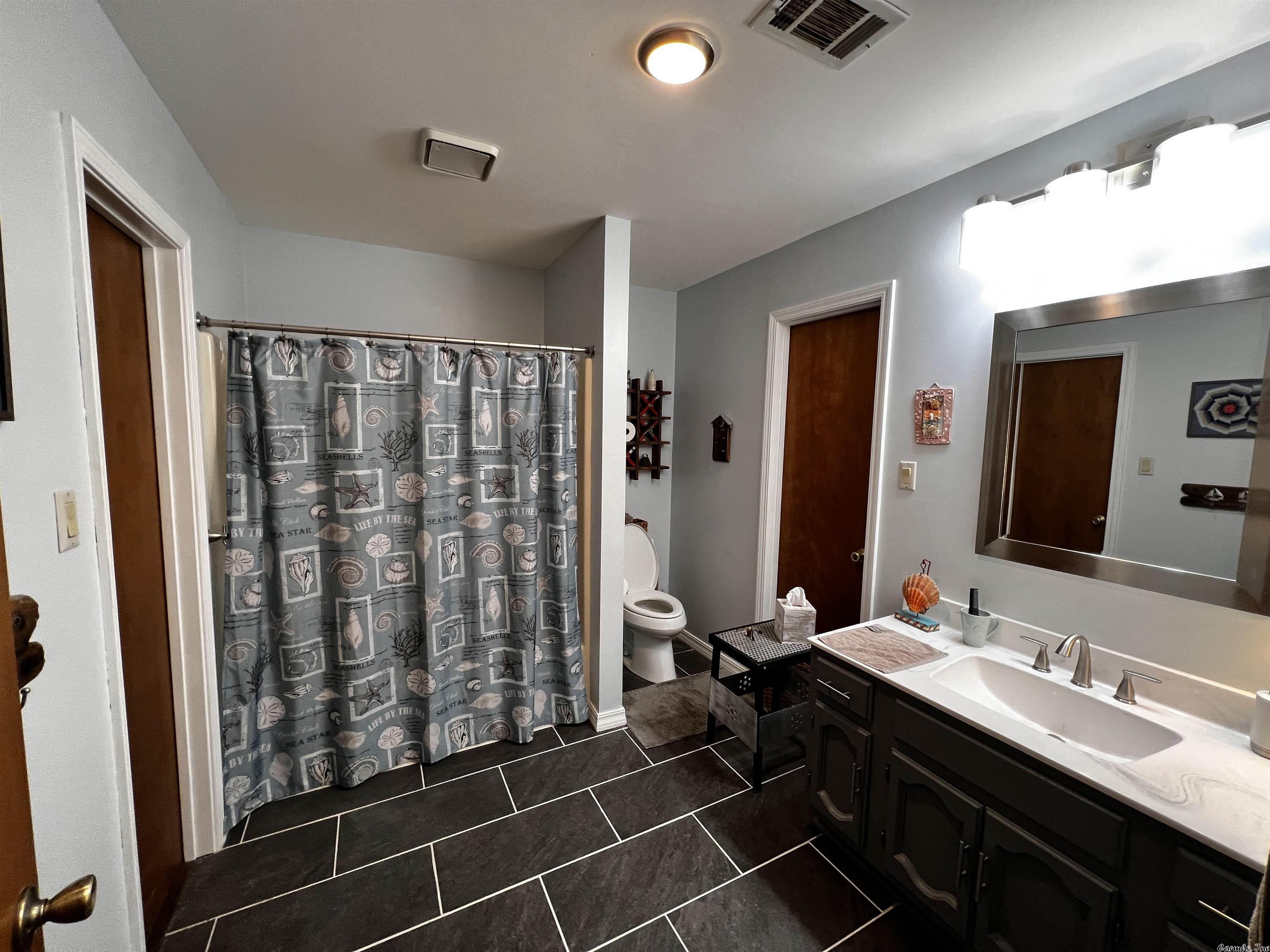 TUCKER CREEK - Residential