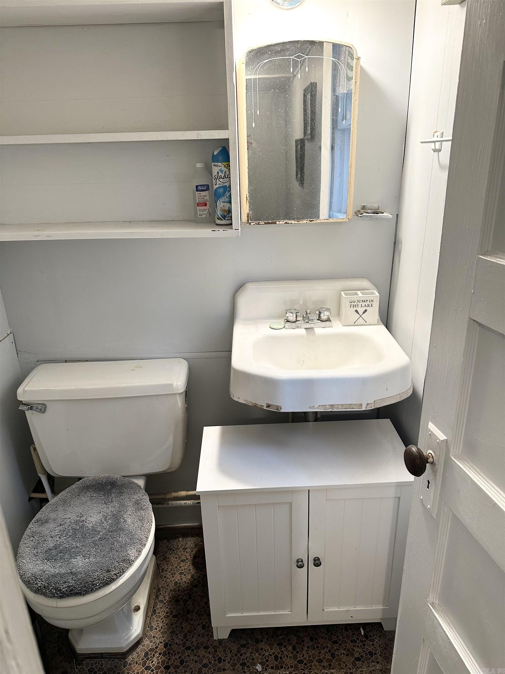 MOUNTAIN PLACE - COVE CREEK - Residential