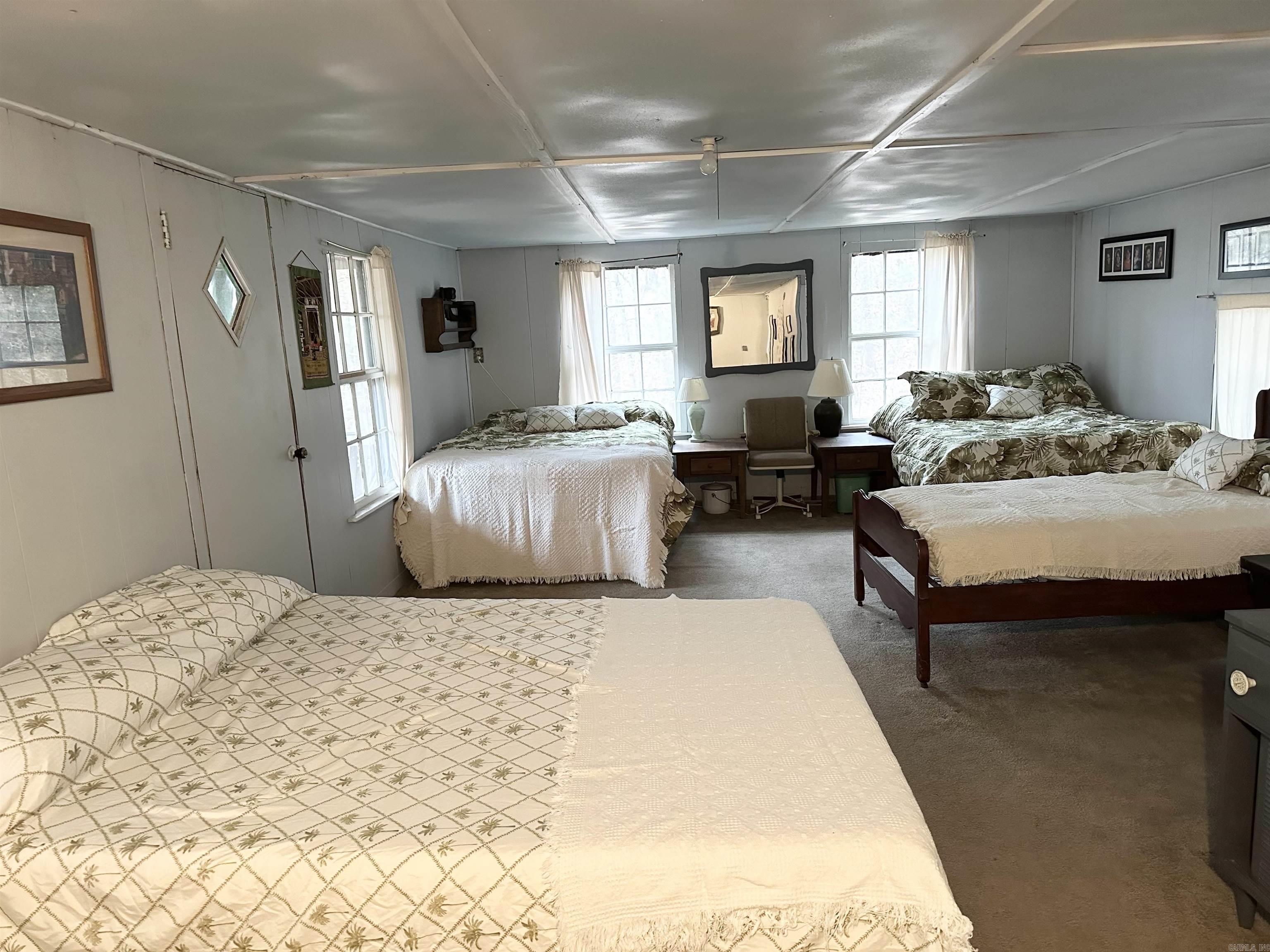 MOUNTAIN PLACE - COVE CREEK - Residential