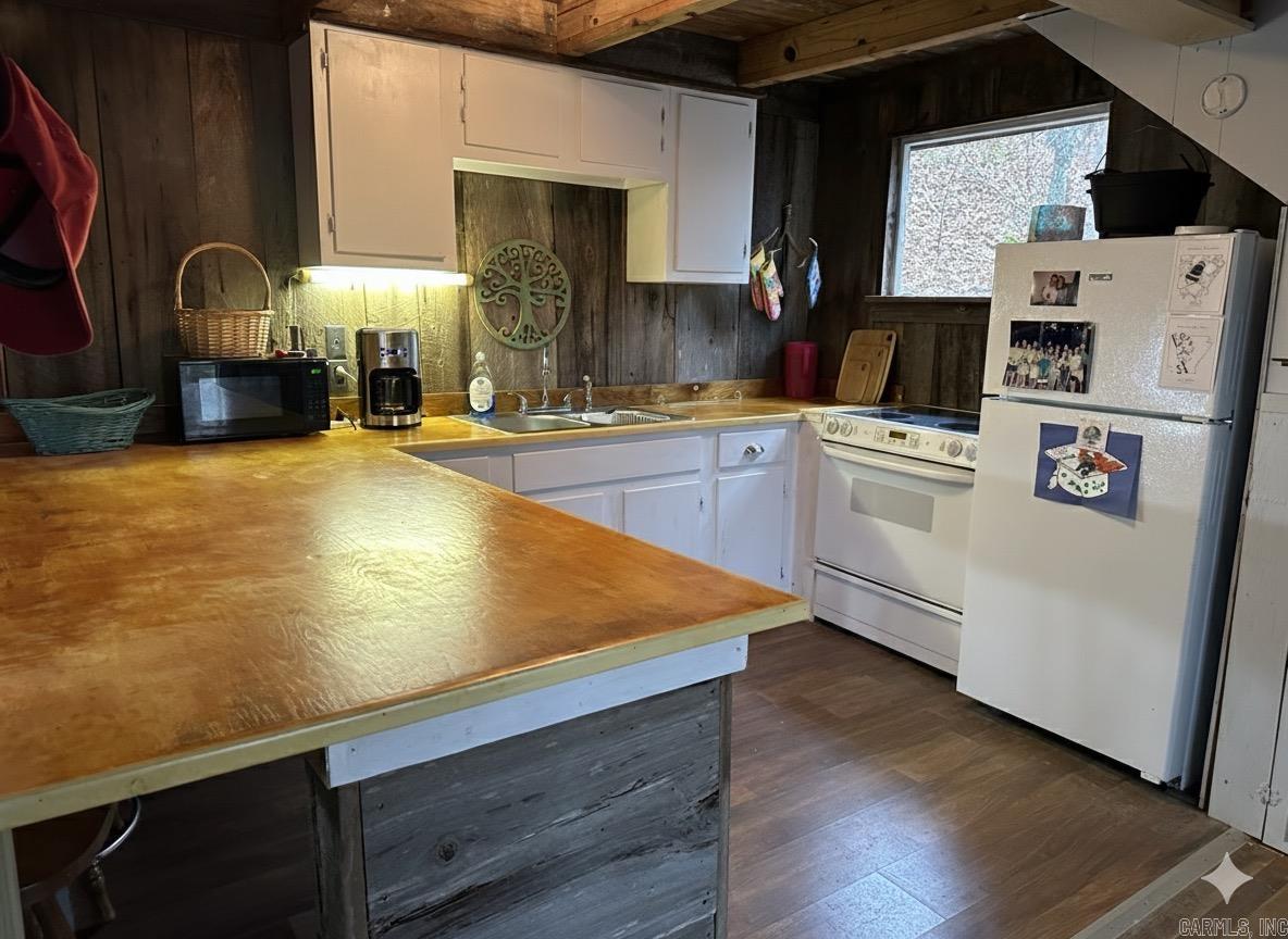 MOUNTAIN PLACE - COVE CREEK - Residential