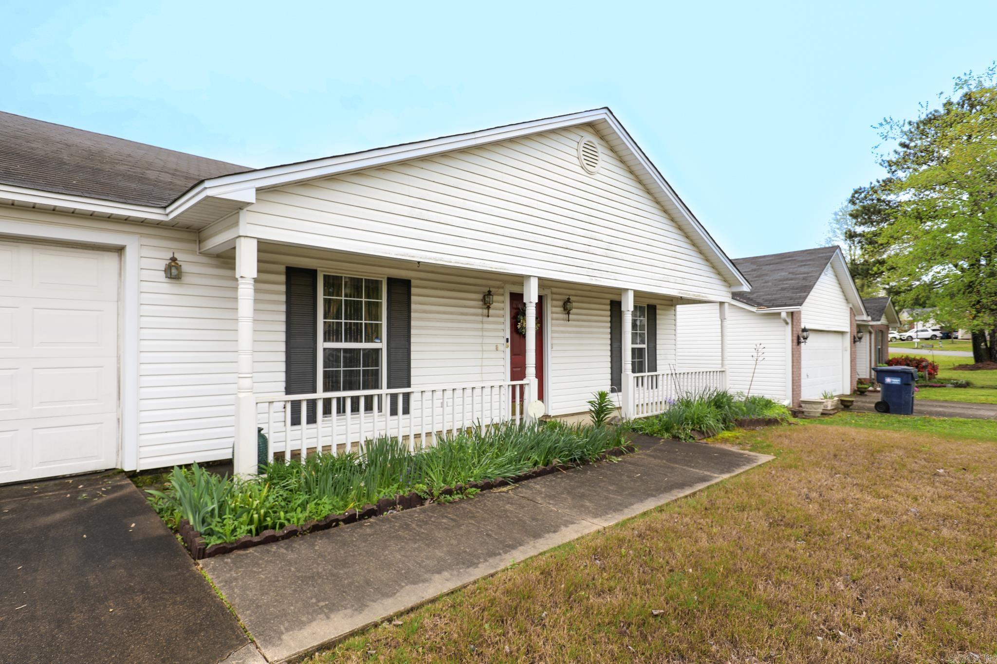 HIDDEN CREEK - Residential