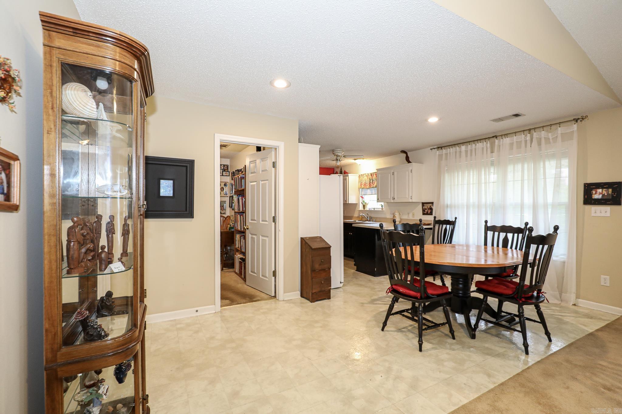 HIDDEN CREEK - Residential