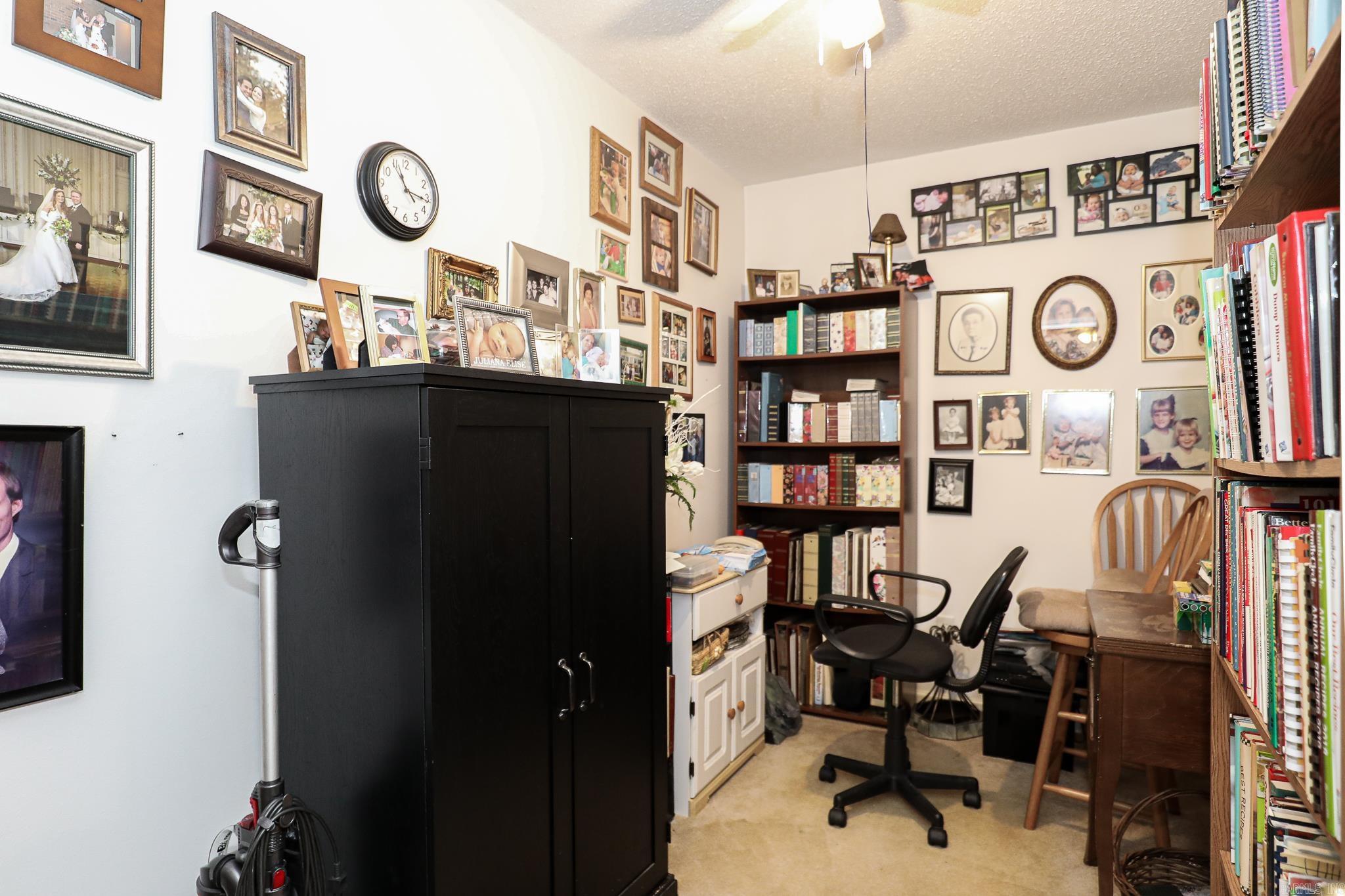 HIDDEN CREEK - Residential