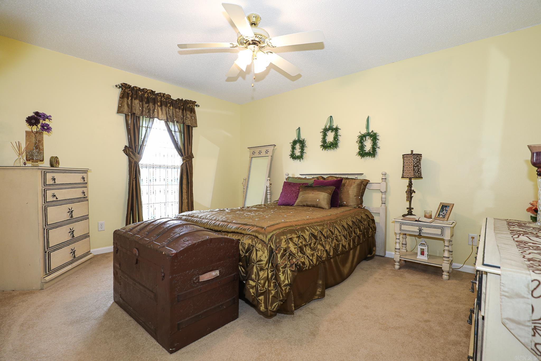 HIDDEN CREEK - Residential