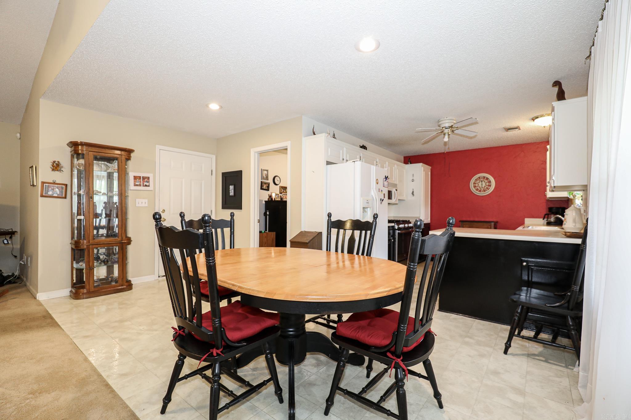 HIDDEN CREEK - Residential