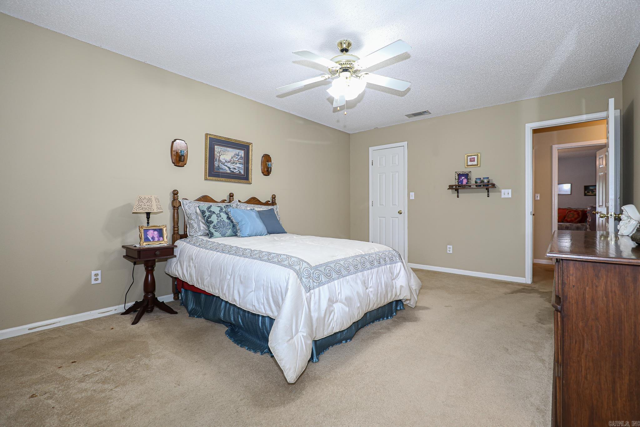 HIDDEN CREEK - Residential