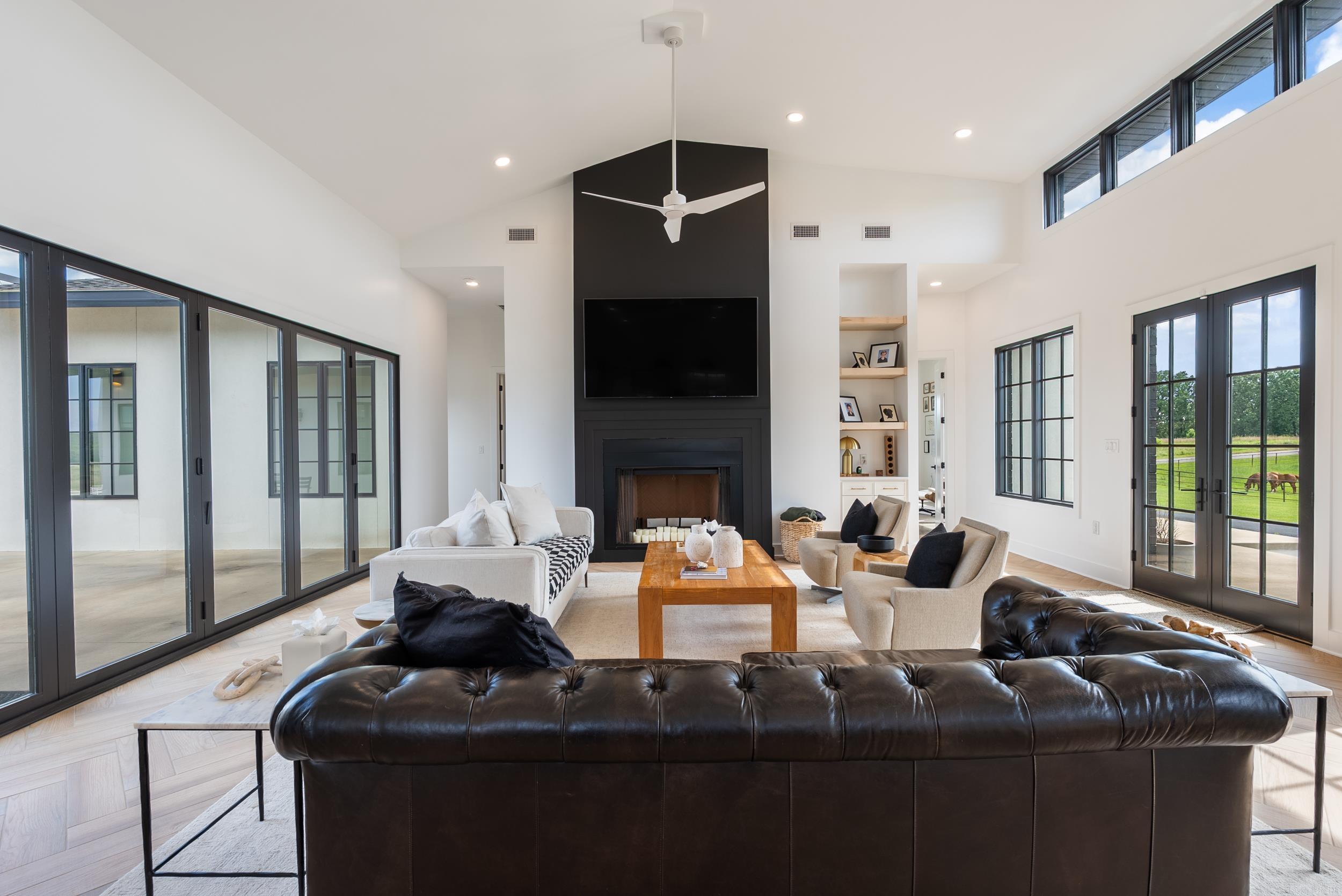 Stone Hill Estates - Residential