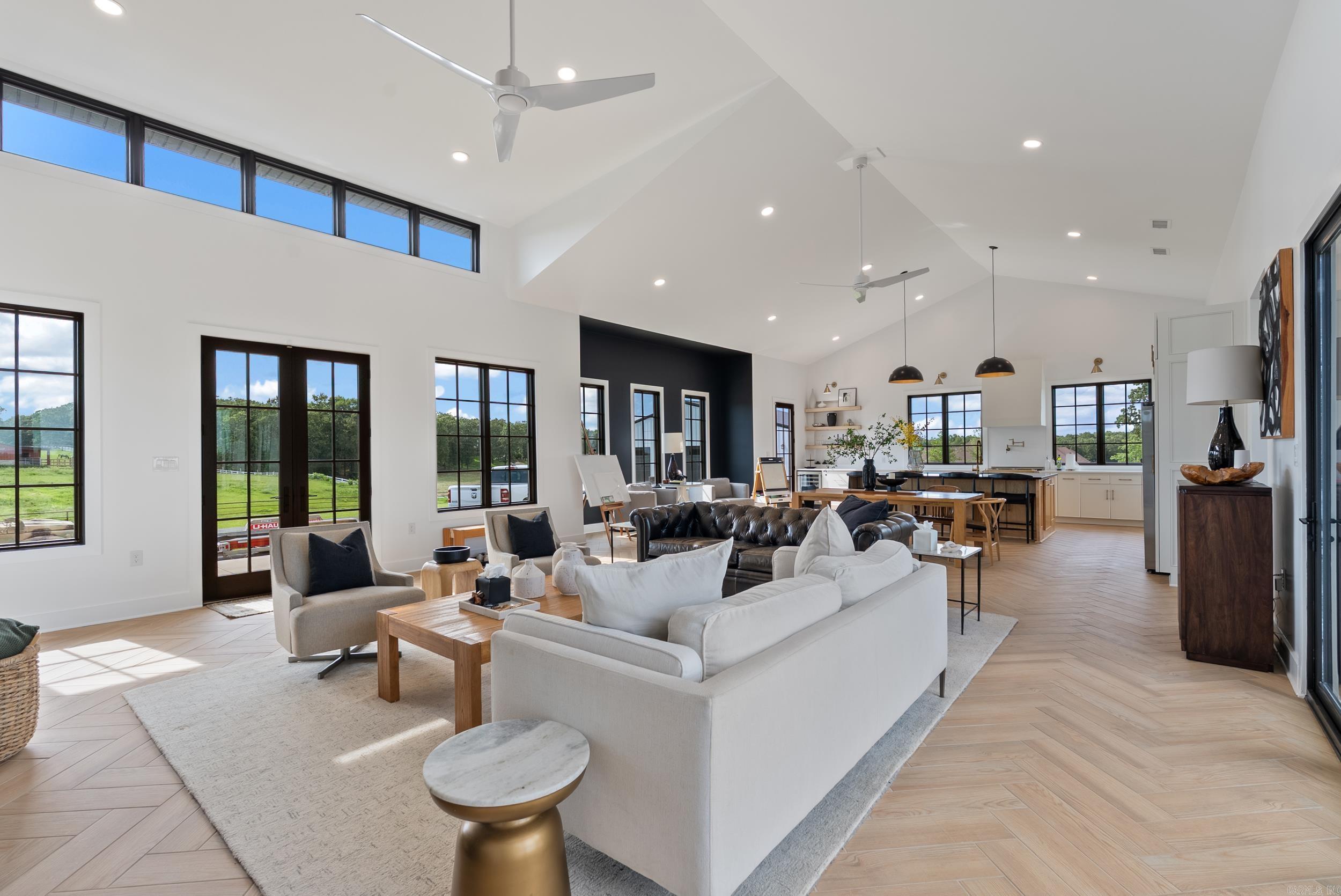 Stone Hill Estates - Residential