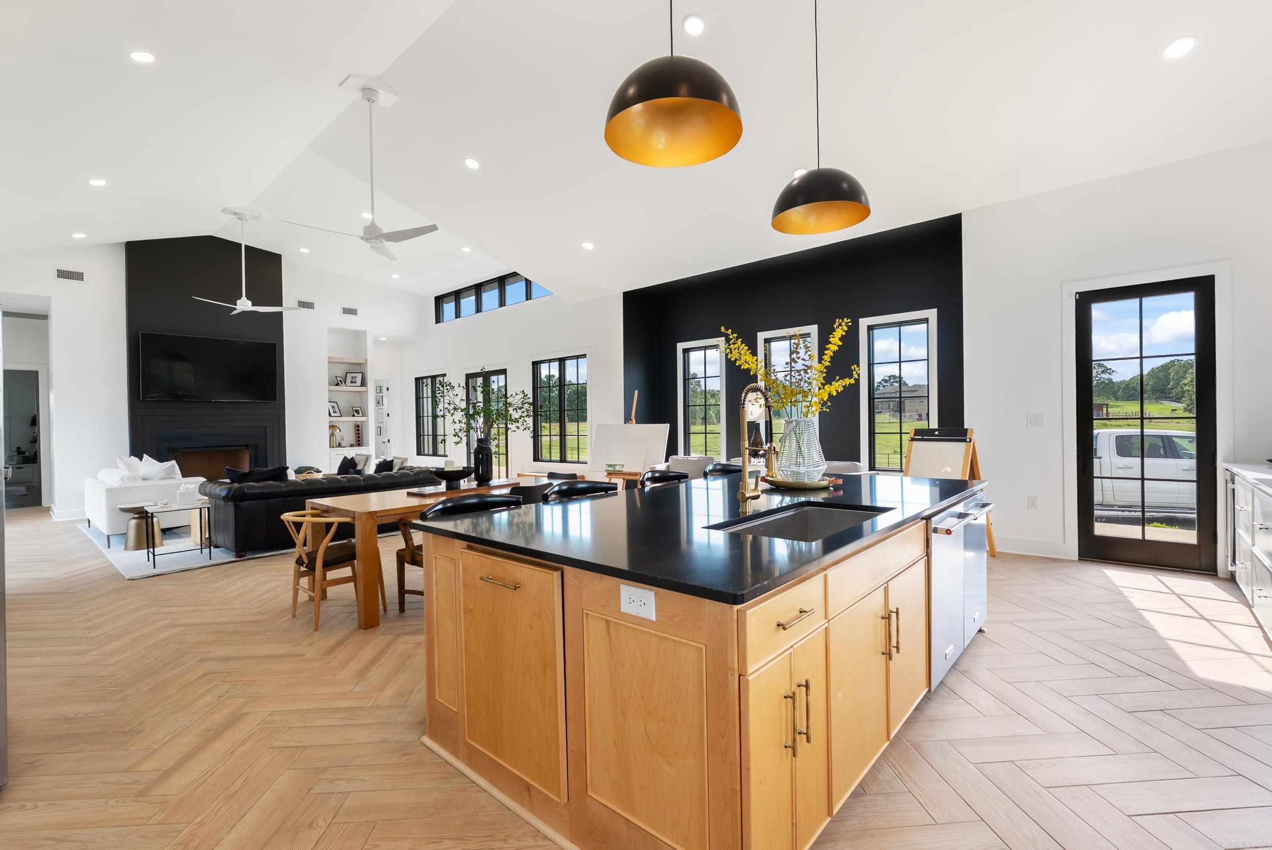 Stone Hill Estates - Residential