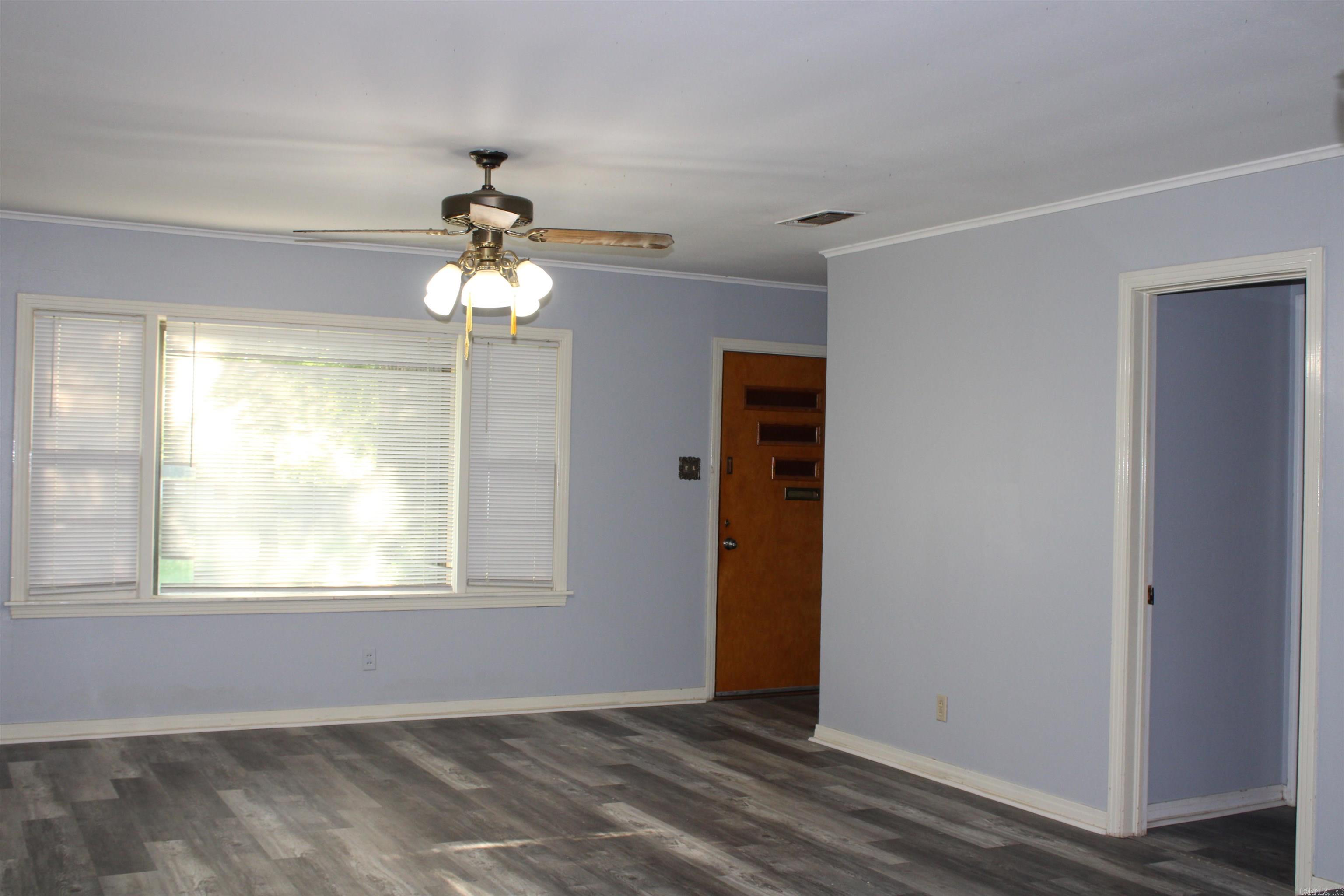 INDUSTRIAL COL. - Residential