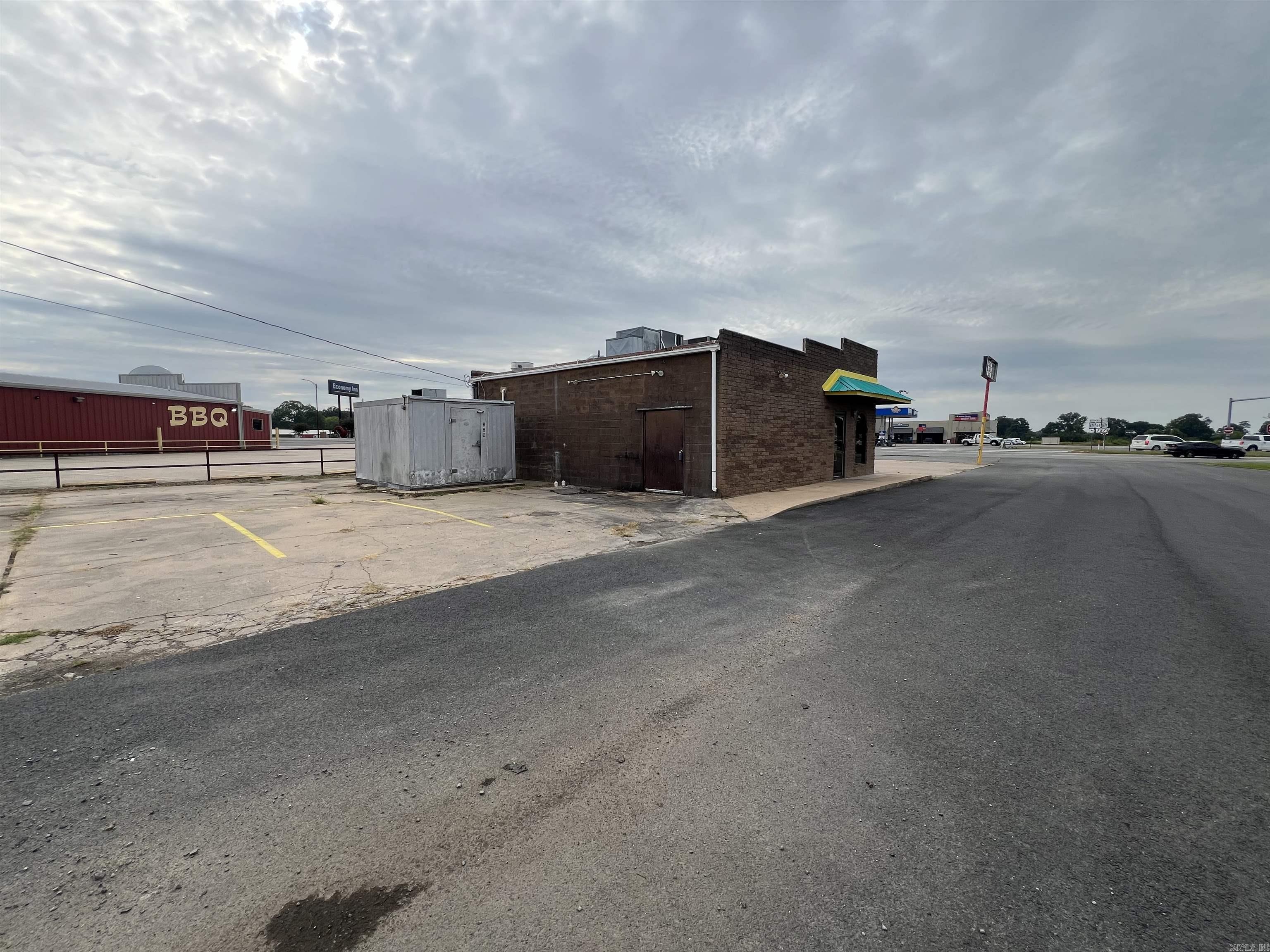 Westbrook - Commercial Lease