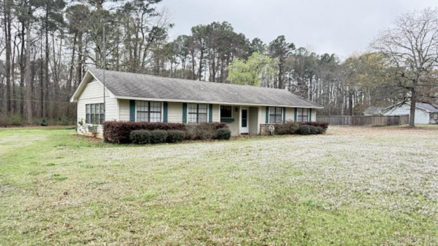 Super affordable White Hall home on a one acre lot three bedroom two bath needs some updating, make it your own. Bonus room for possible in-home business, former beauty salon. Conveniently located to area amenities and shopping. Quiet neighborhood with dead-end street.