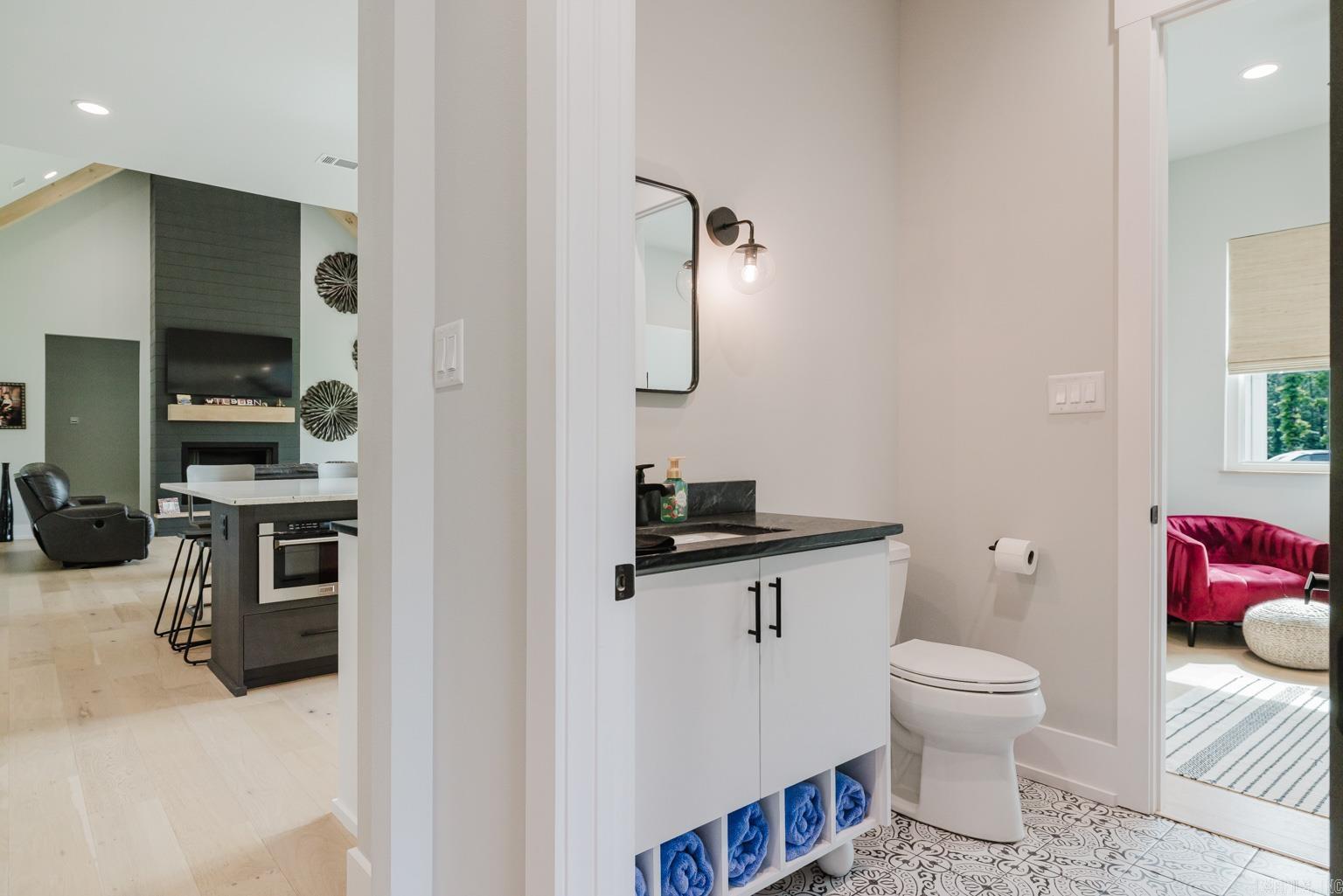 HAZEL OAK - Residential