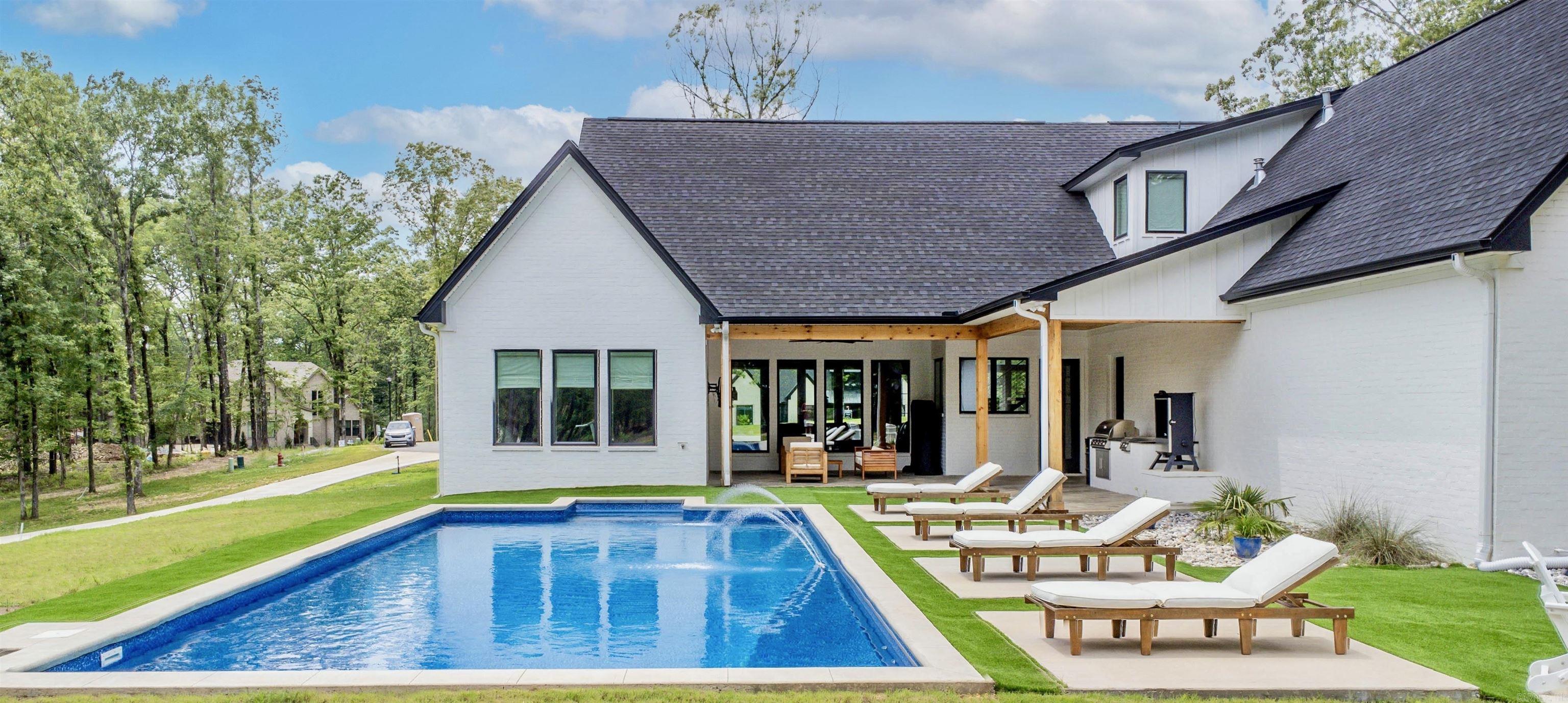 HAZEL OAK - Residential