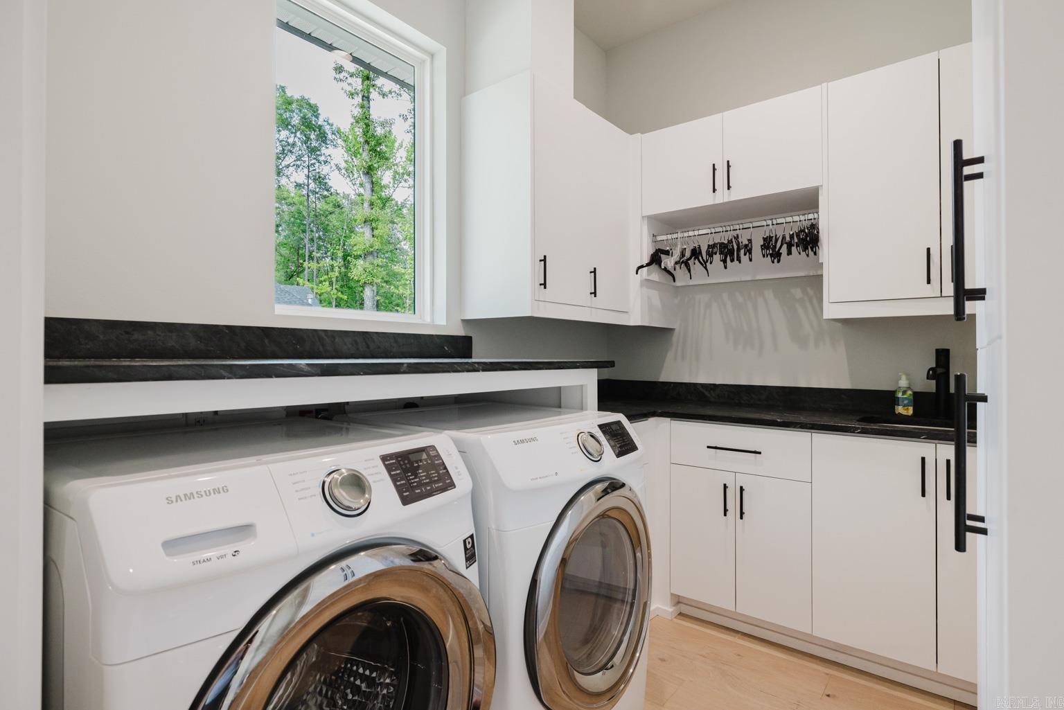 HAZEL OAK - Residential