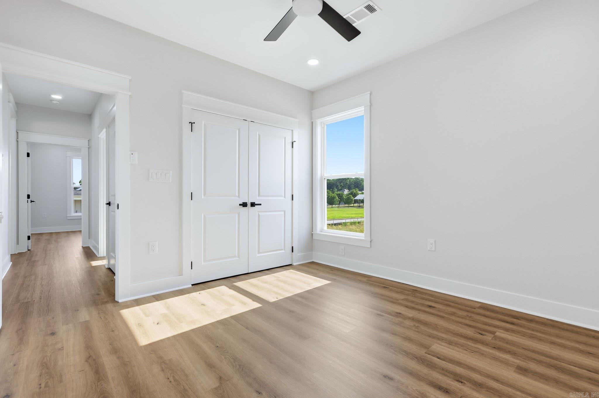 MIDTOWN BRYANT - Residential