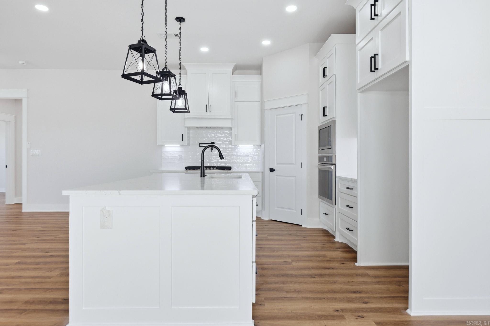 MIDTOWN BRYANT - Residential