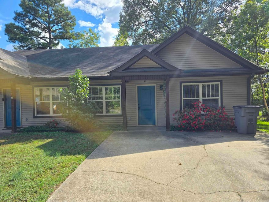Welcome to 110 SE 2nd St Unit 1 & 2 in Bryant, AR! These charming apartments boast a prime location near Bryant Schools and Bryant High School, making it a convenient choice for those seeking a quality education for their loved ones. The open floor plan provides a spacious and inviting atmosphere, perfect for entertaining guests or simply relaxing after a long day. Enjoy the privacy and security of a fenced-in yard, offering a safe space for outdoor activities or pets to roam freely. Don't miss out on the opportunity to call this cozy apartment your new home!