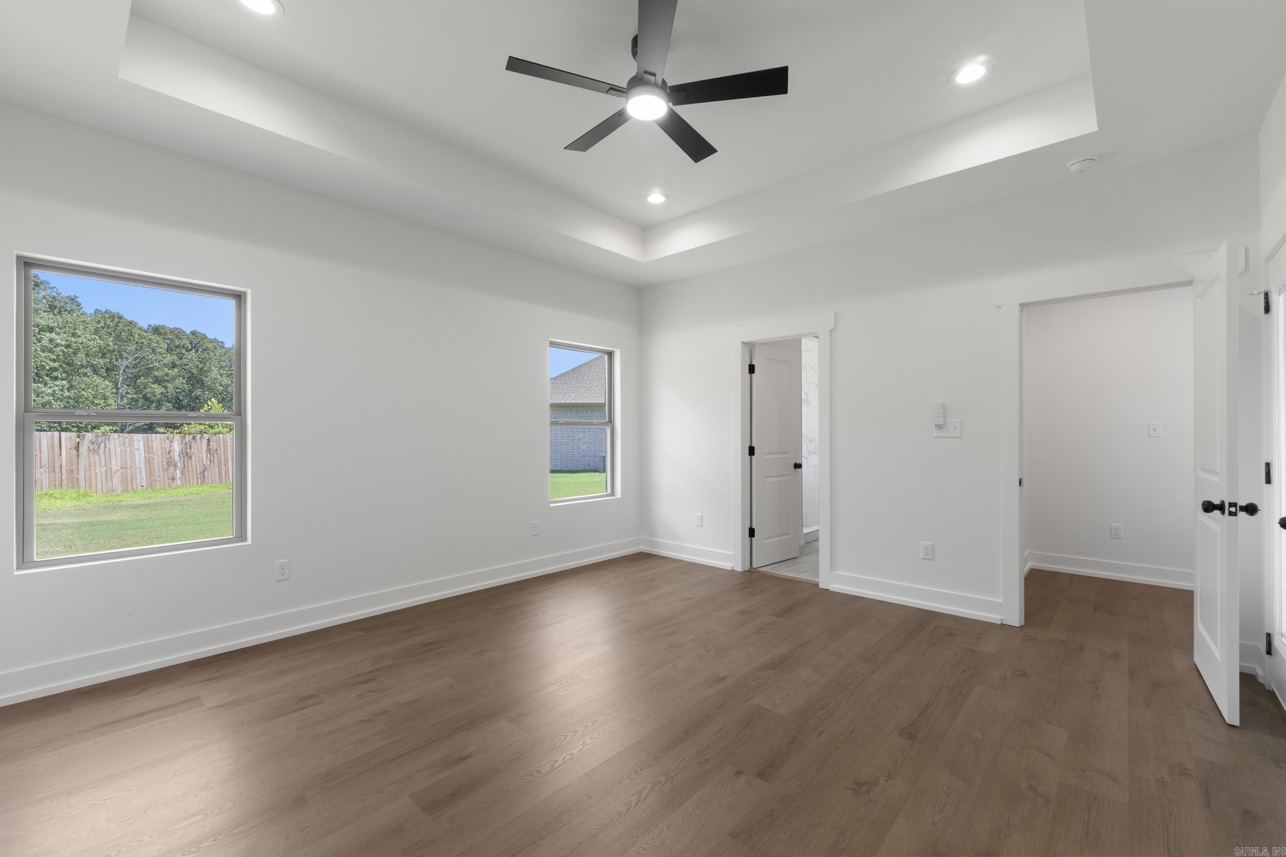 EAST MEADOW - Residential