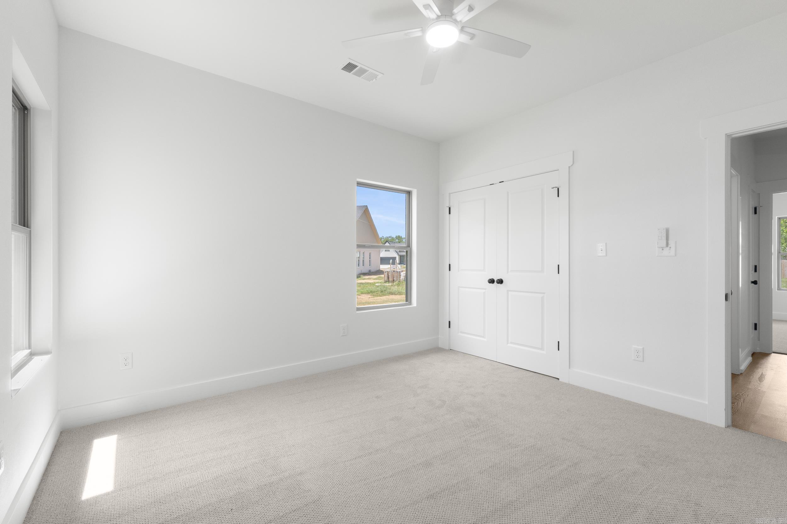 EAST MEADOW - Residential