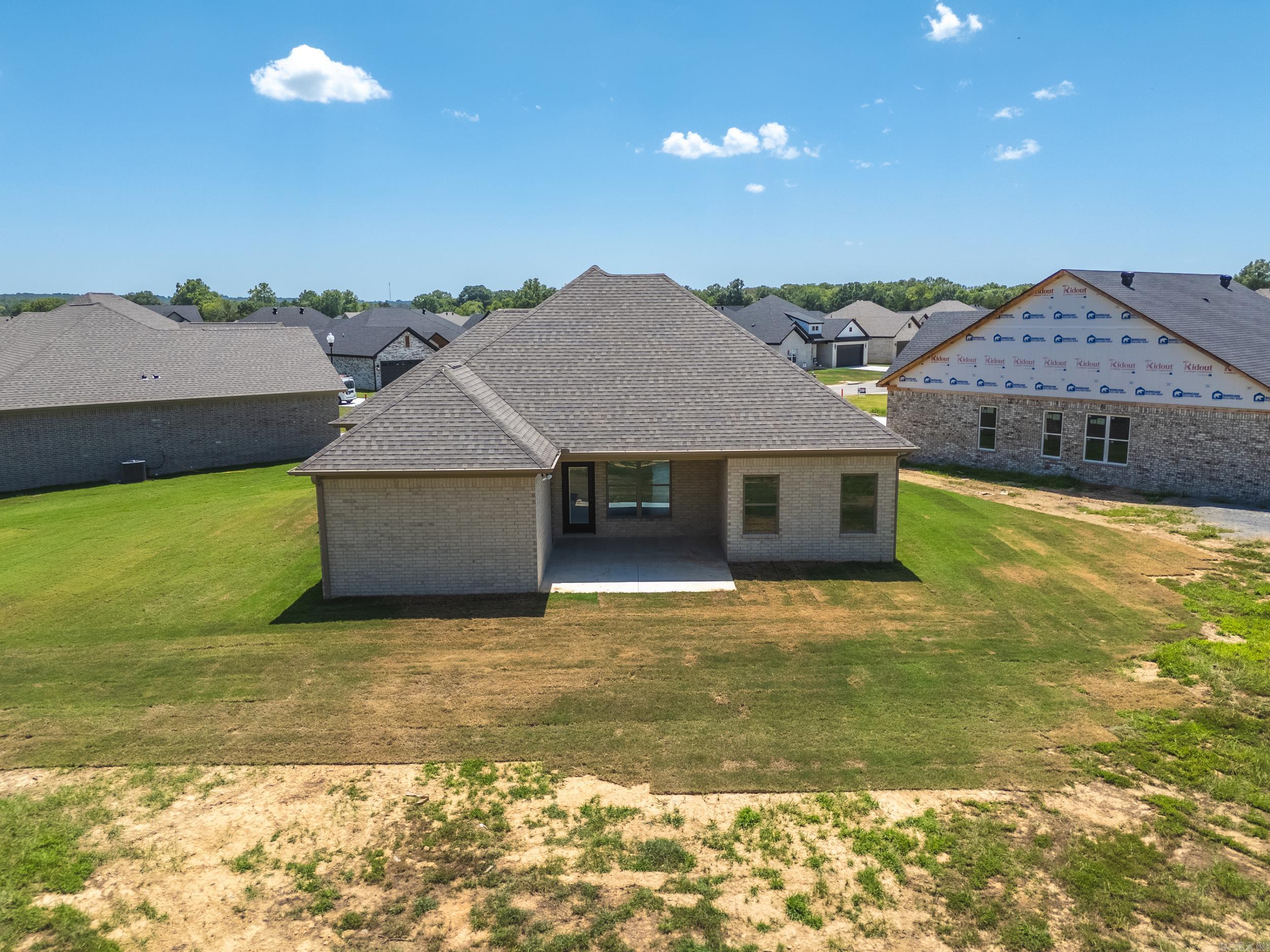 EAST MEADOW - Residential