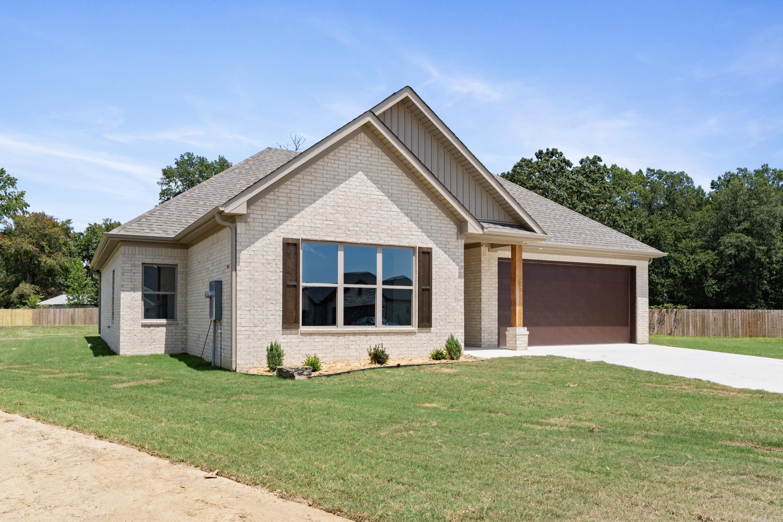 EAST MEADOW - Residential