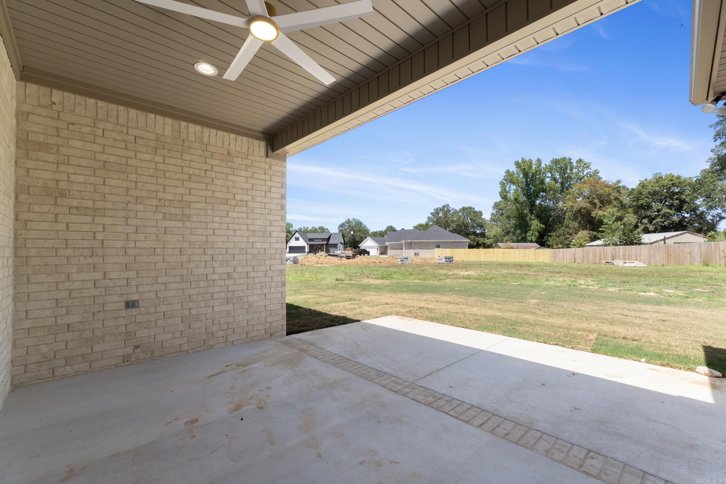 EAST MEADOW - Residential