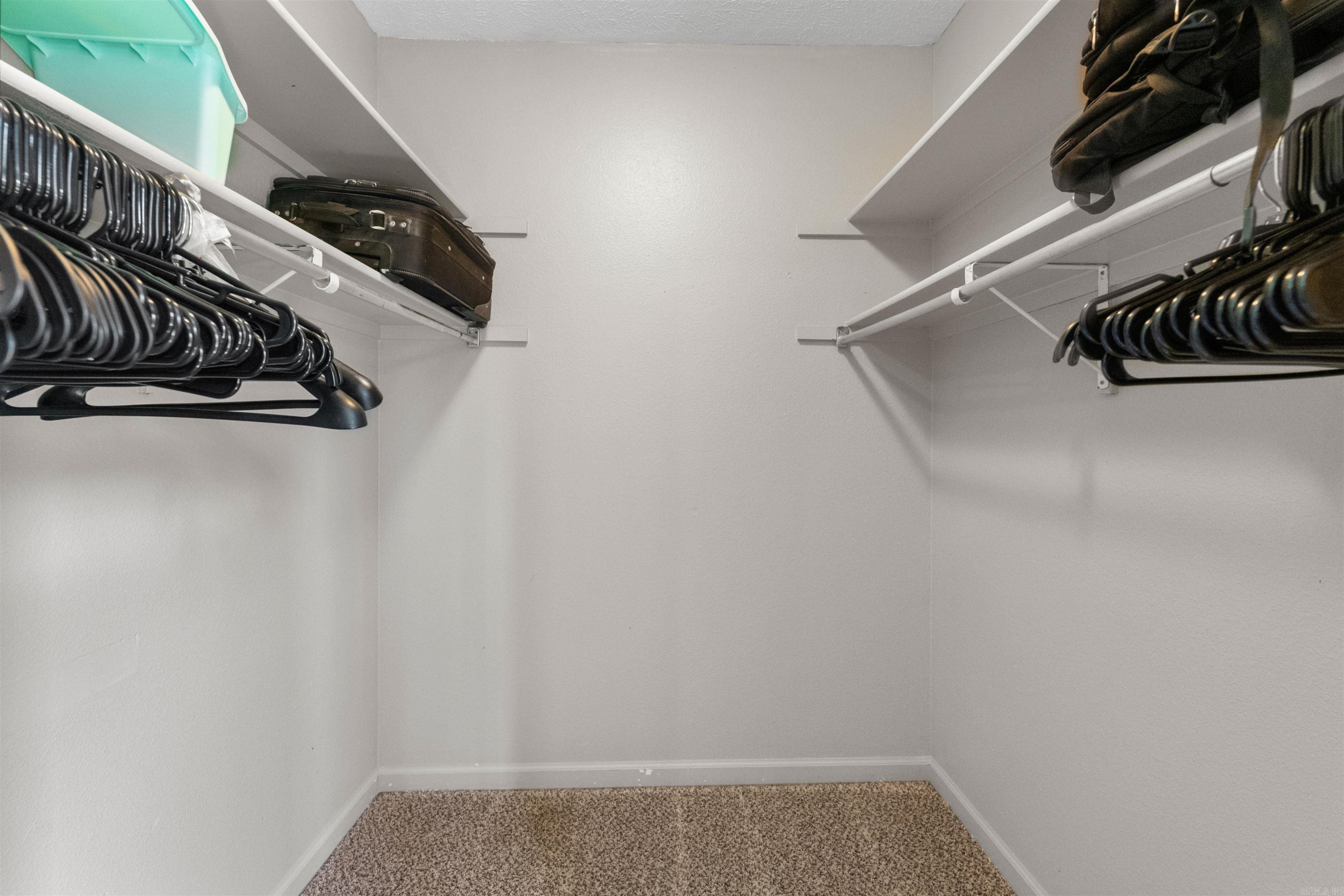 FOX RUNN - Residential