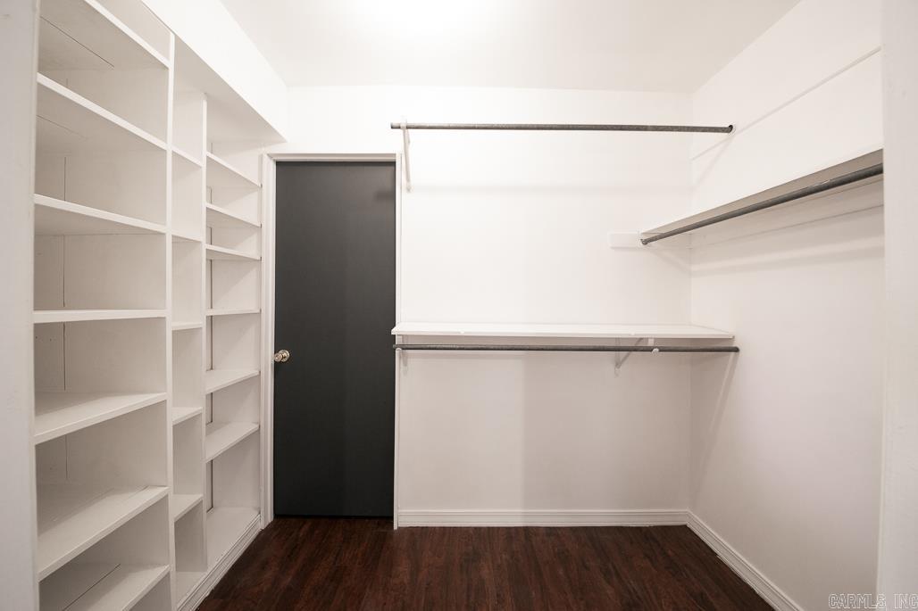 STONEWALL - Residential