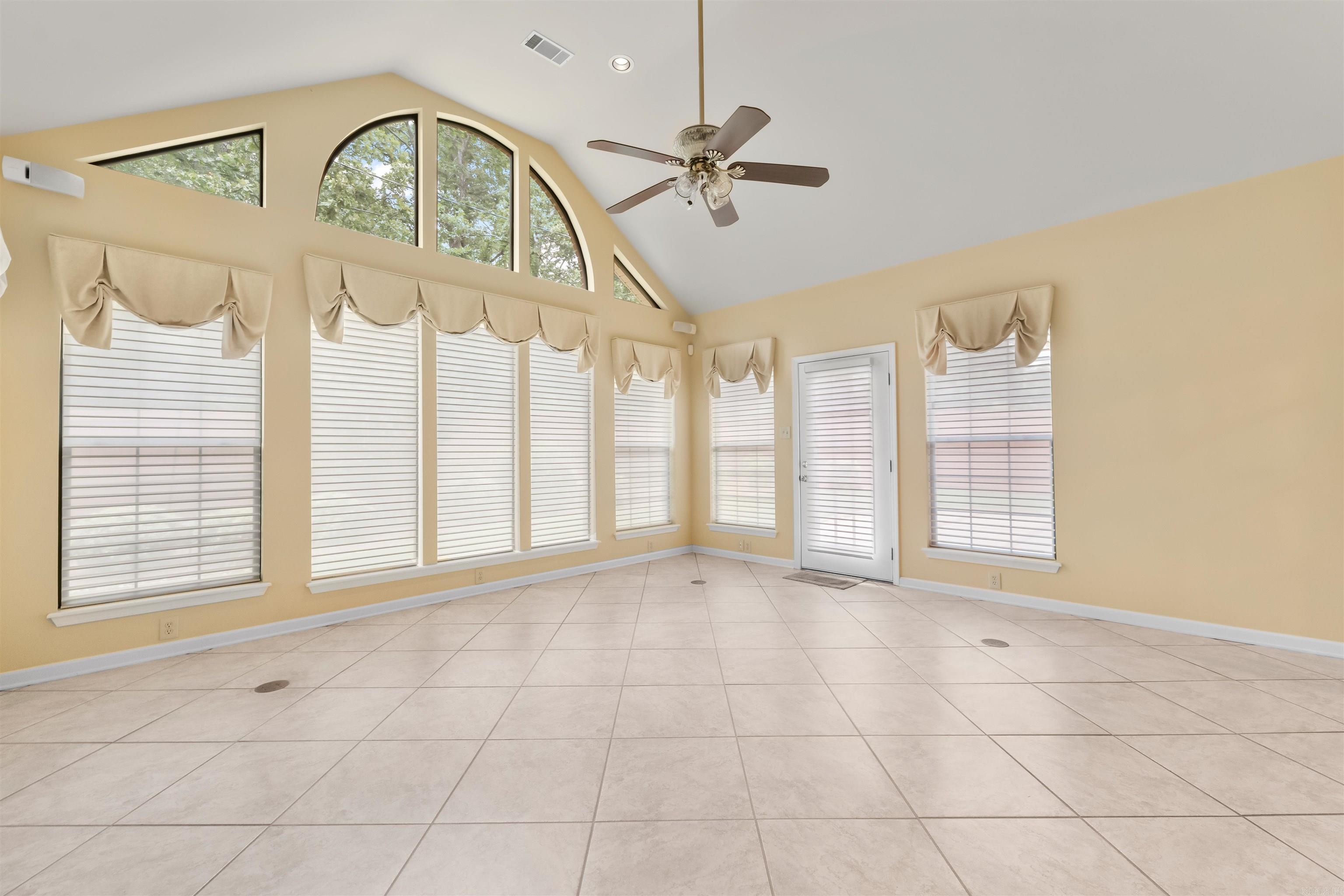 ST CHARLES ADDN - Residential