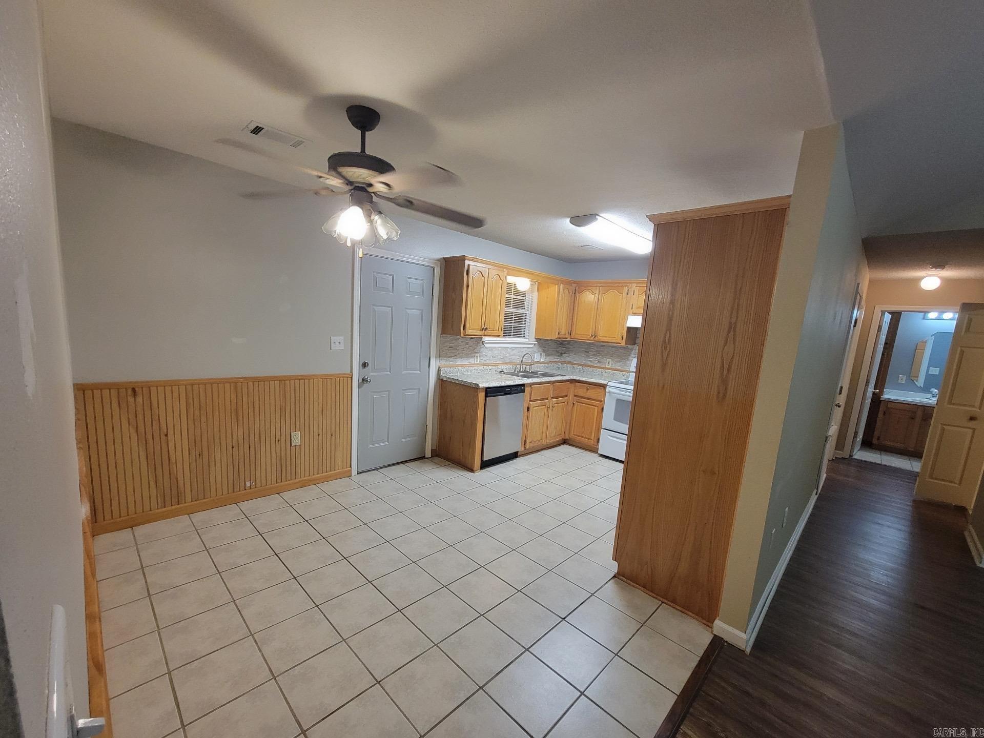 WINDWOOD ESTATES S/D - Residential