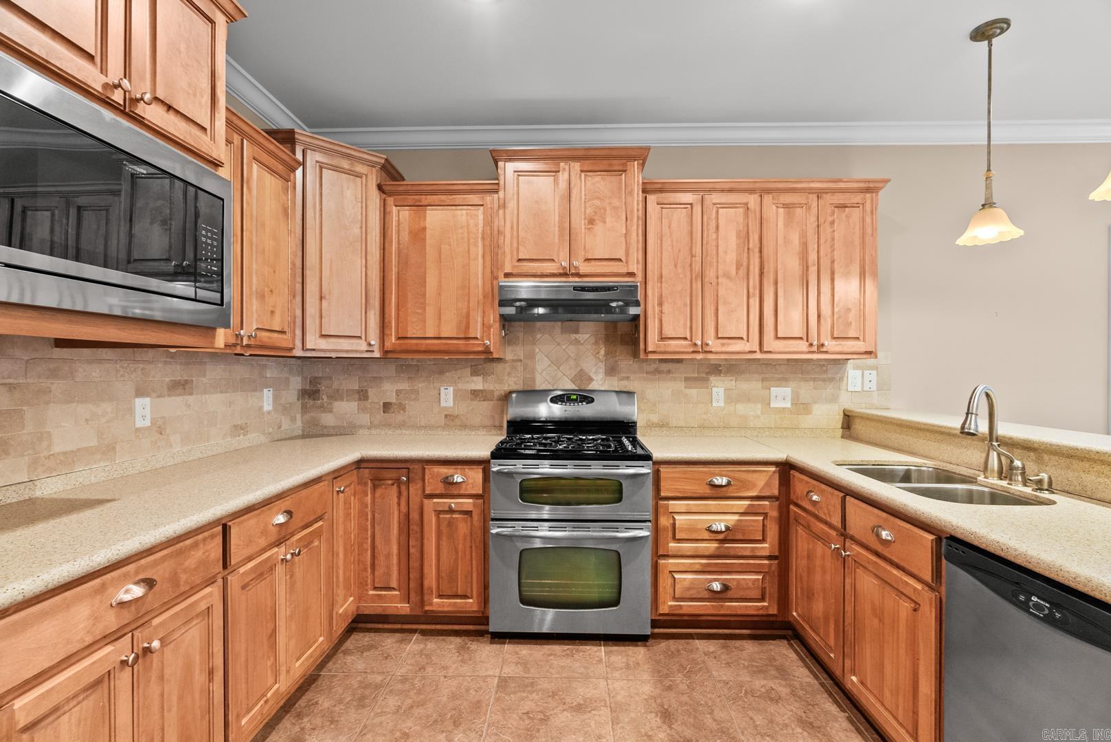 THE VILLAGES OF WELLINGTON - Residential