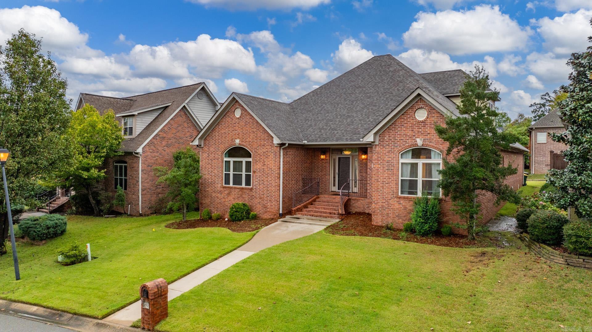 THE VILLAGES OF WELLINGTON - Residential