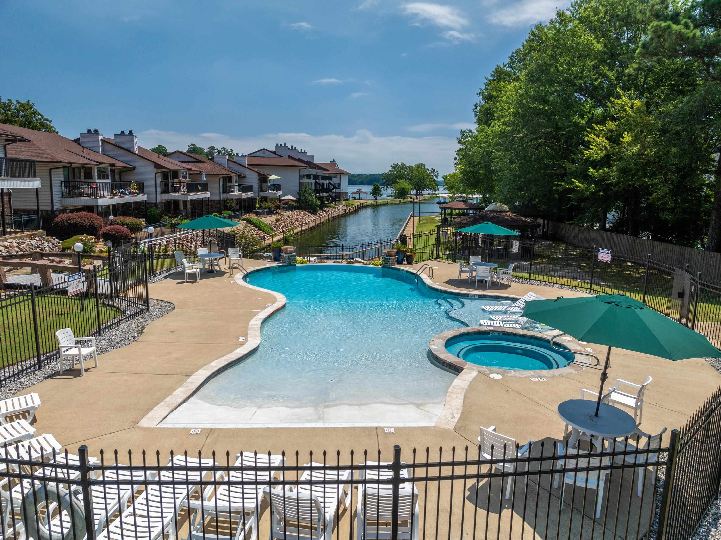 EMERALD ISLE HPR - Residential