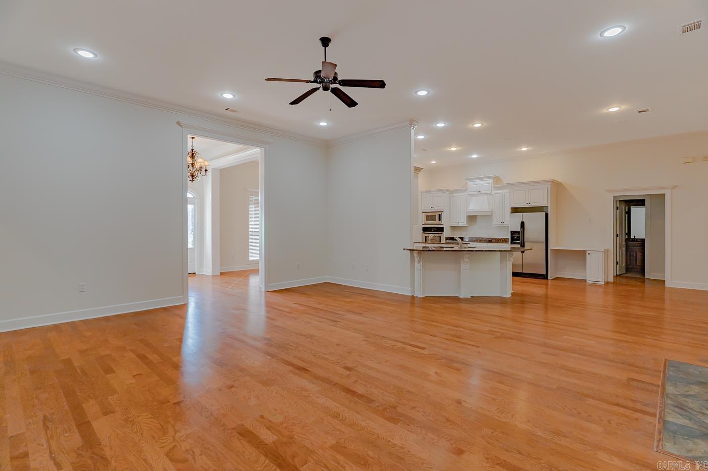 LAKE CREST ESTATES - Residential