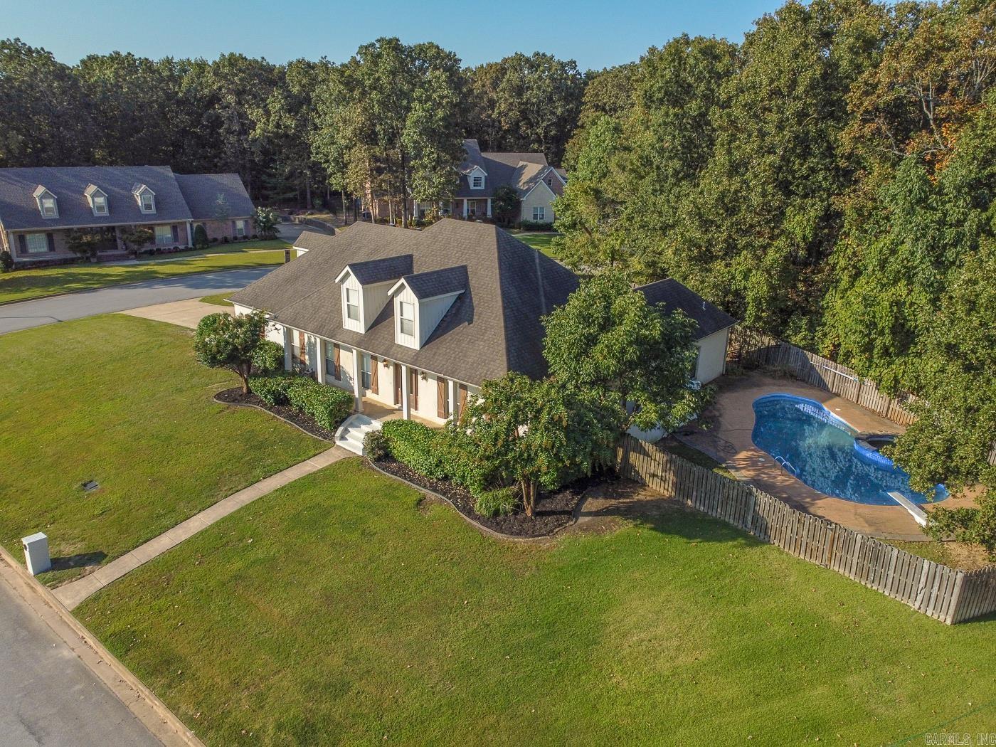 LAKE CREST ESTATES - Residential
