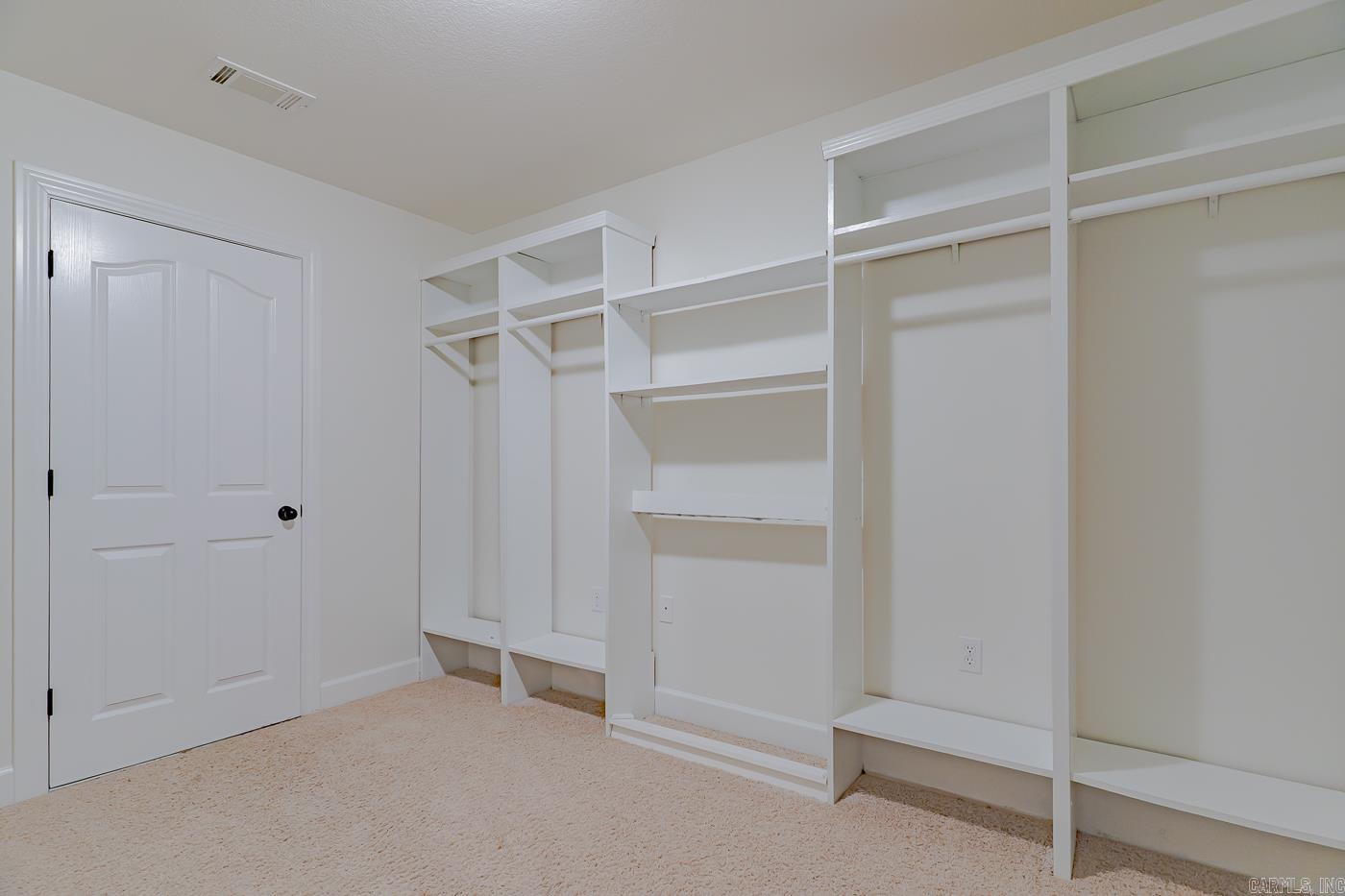 LAKE CREST ESTATES - Residential