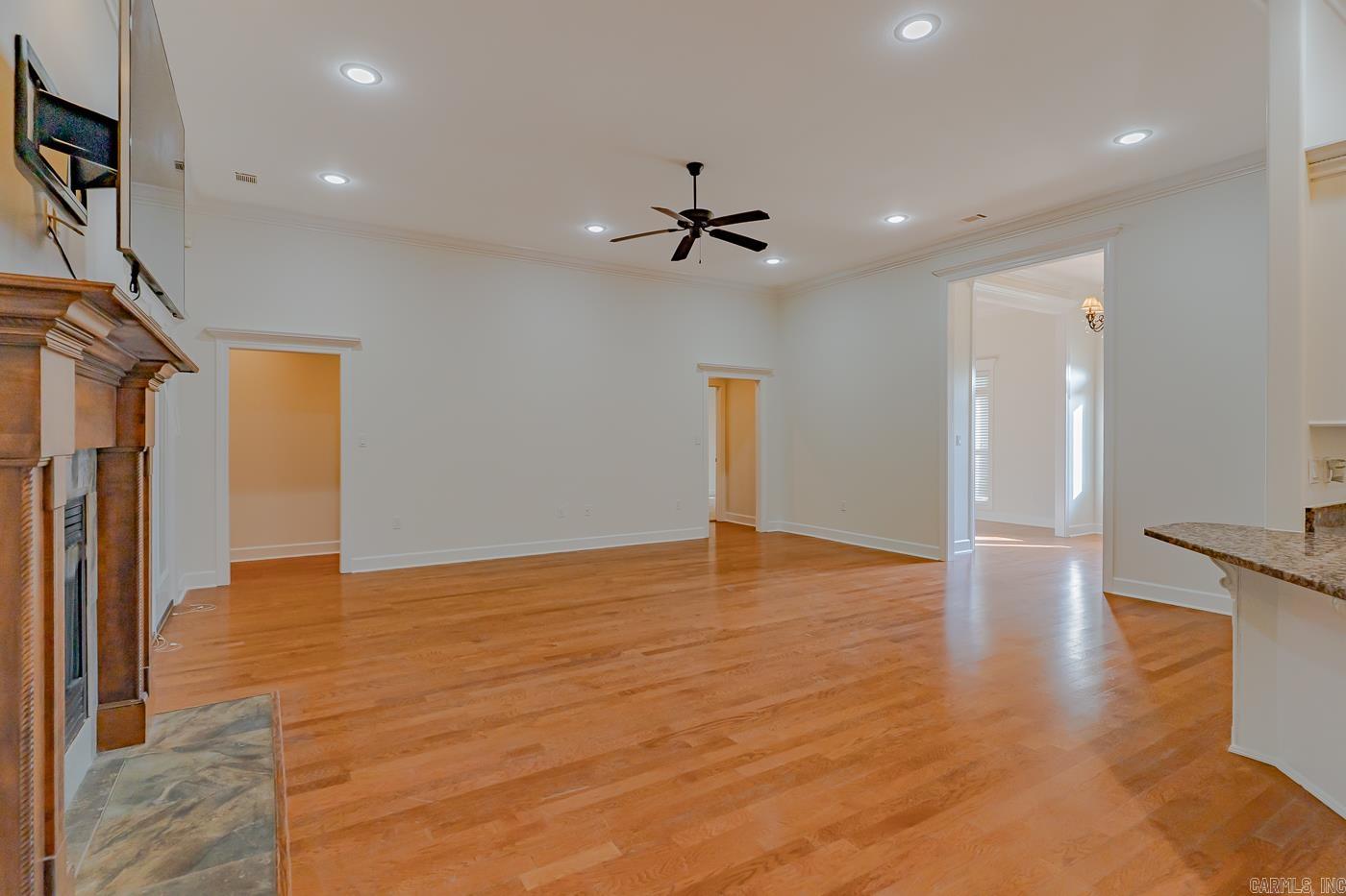 LAKE CREST ESTATES - Residential