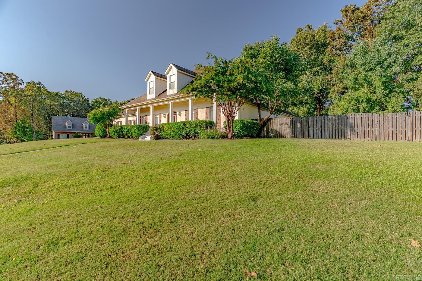 LAKE CREST ESTATES - Residential