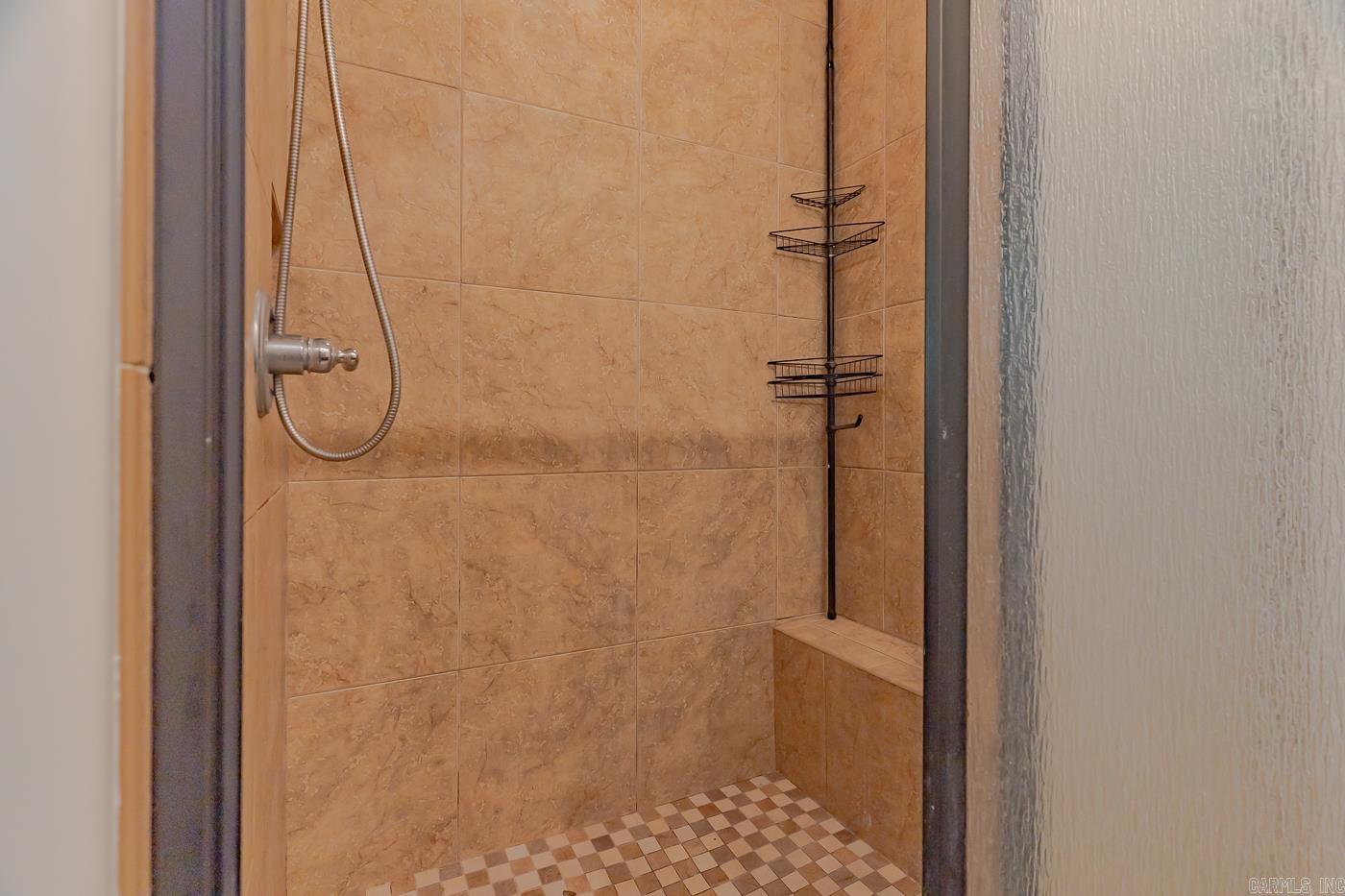 LAKE CREST ESTATES - Residential