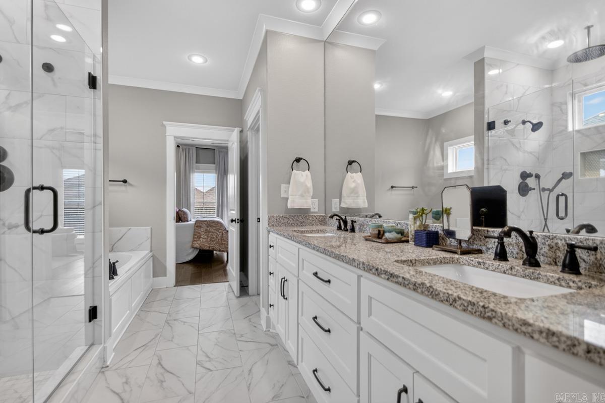 ROBYNMAR - Residential