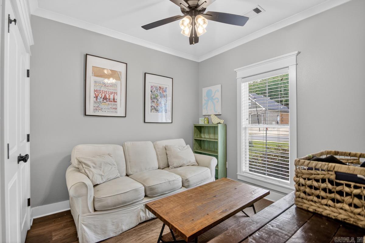 ROBYNMAR - Residential